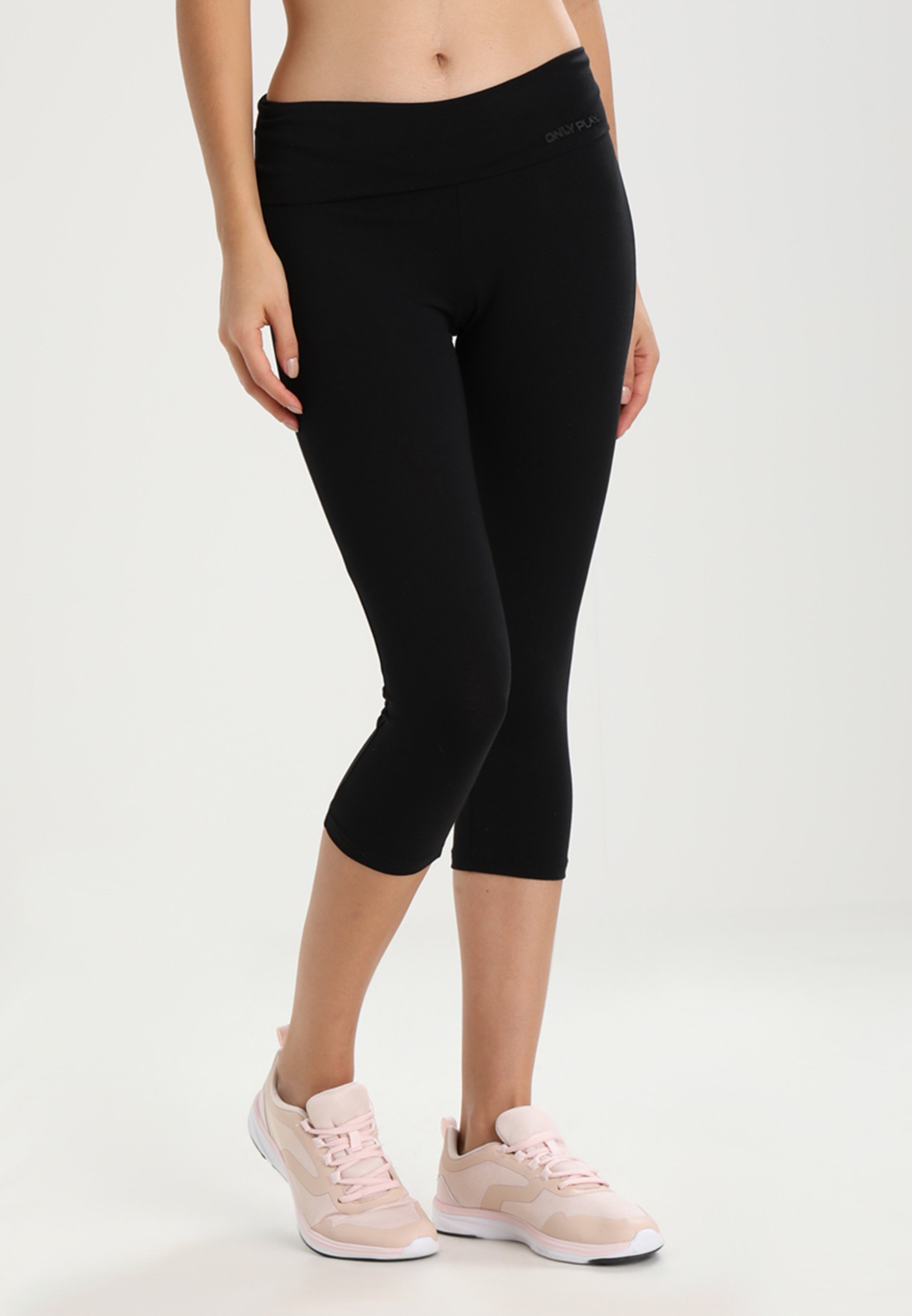 UNIQUEMENT JOUER SUR ONPFOLD LIFE - Pantalon de sport 3/4 - Noir