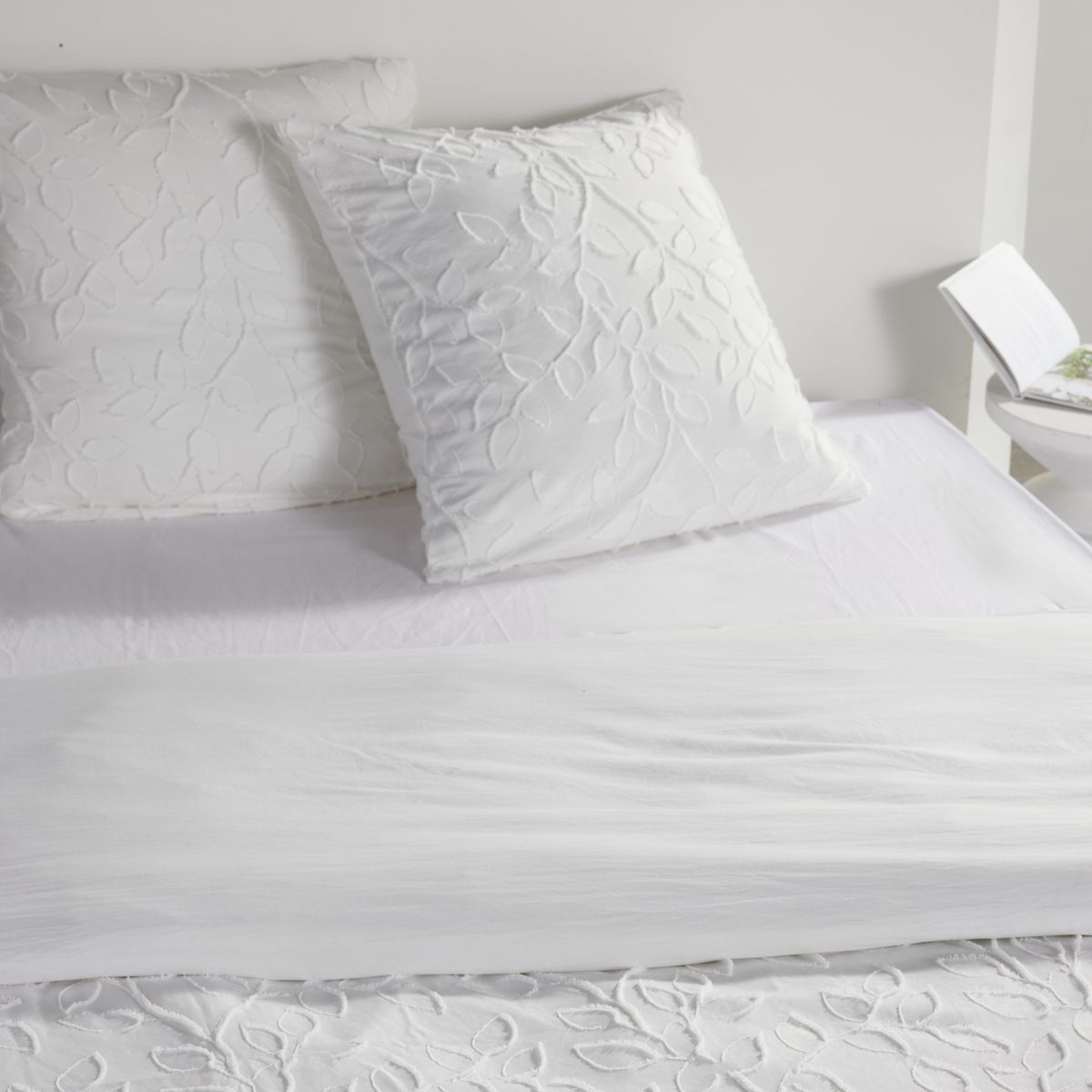 Juego de ropa de cama - TODAY - Essential - 2 personas - 220 x 240 cm - Efecto capitoné floral blanco