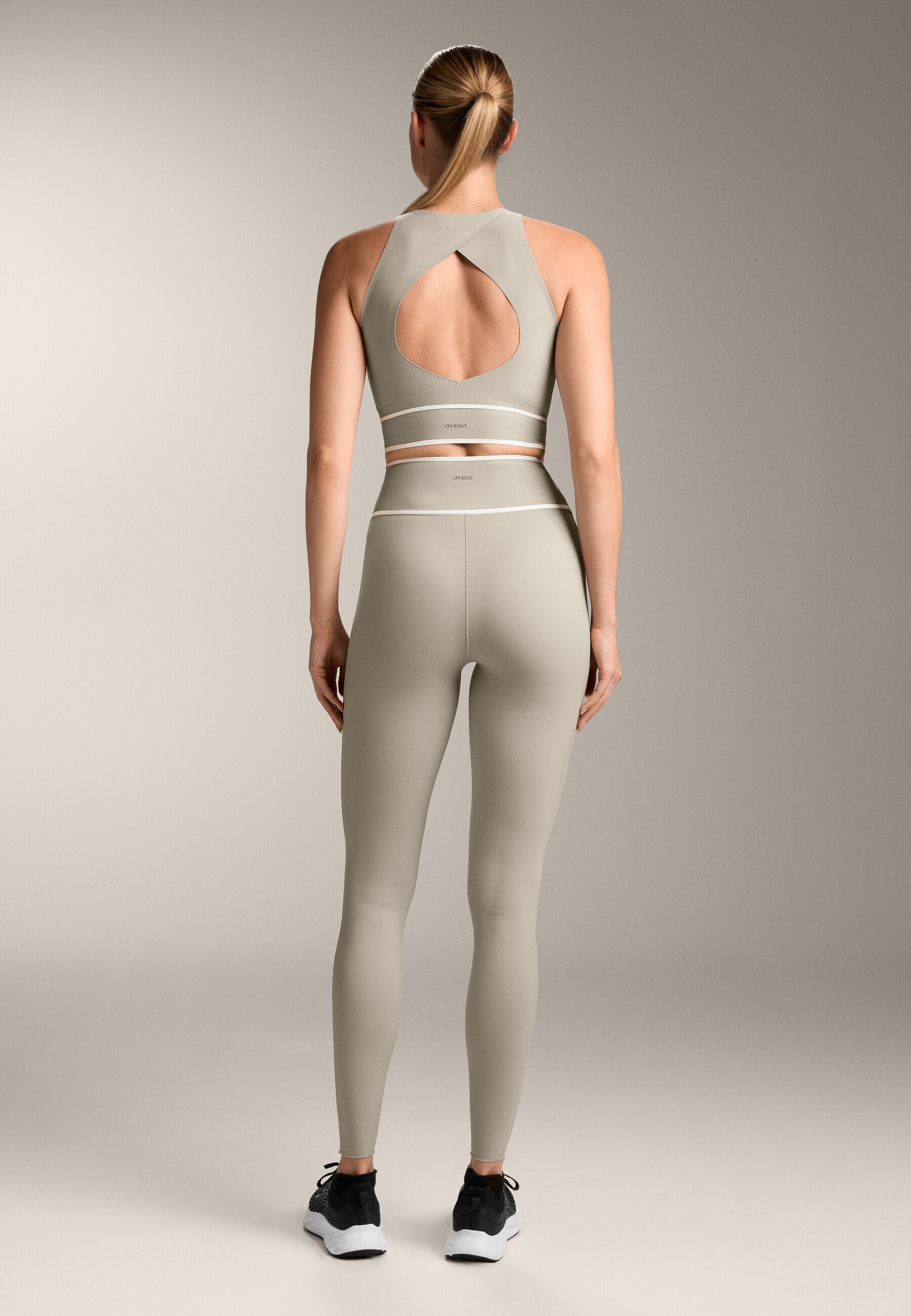 OYSHO PERFECT-ADAPT CROSSOVER BAND - Top - brązowy