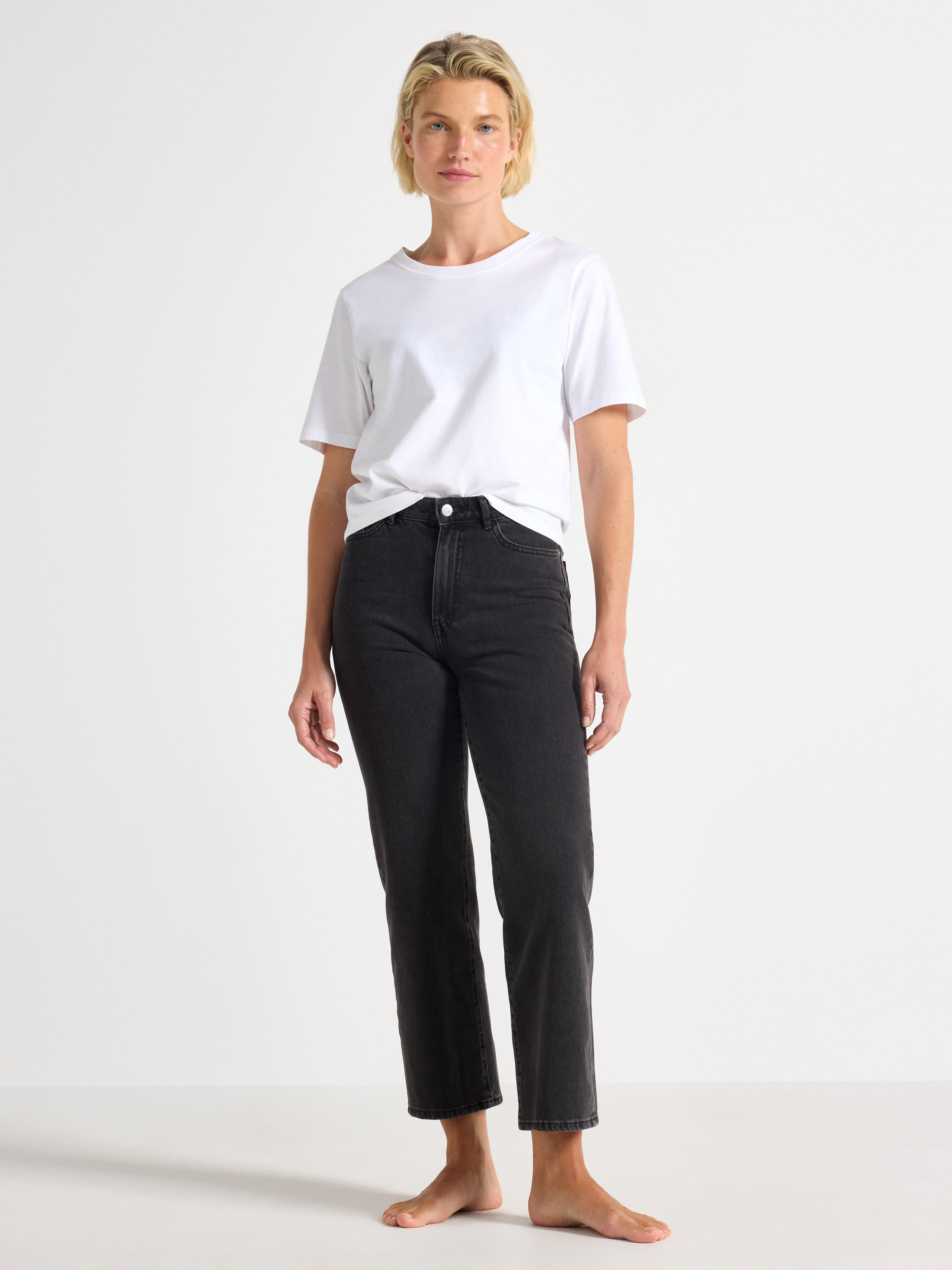 Jean court WIDE Hanna légèrement extensible noir