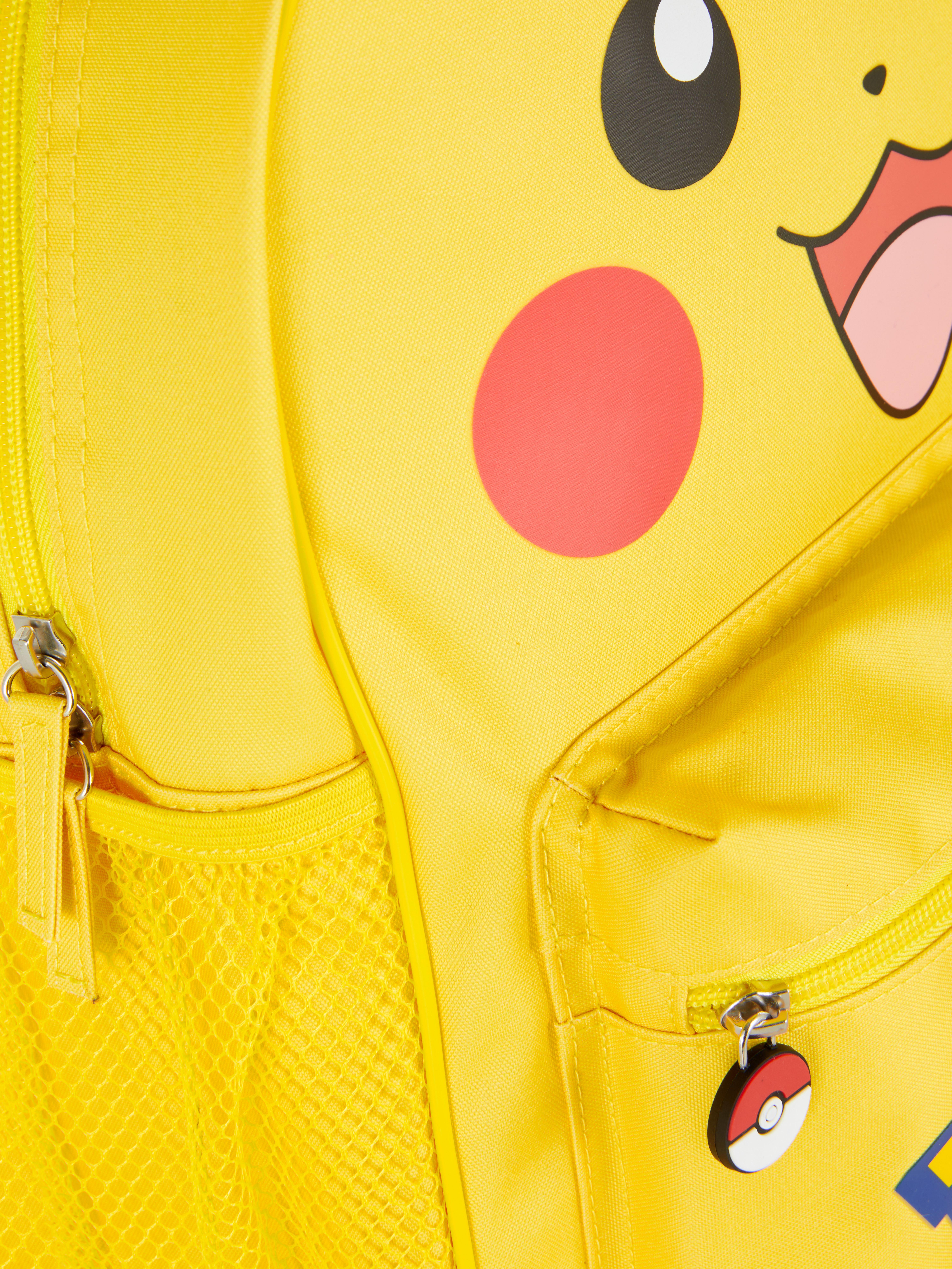 Pokémon Pikachu hátizsák Egy Pokémon hátizsák Pikachu dizájnnal