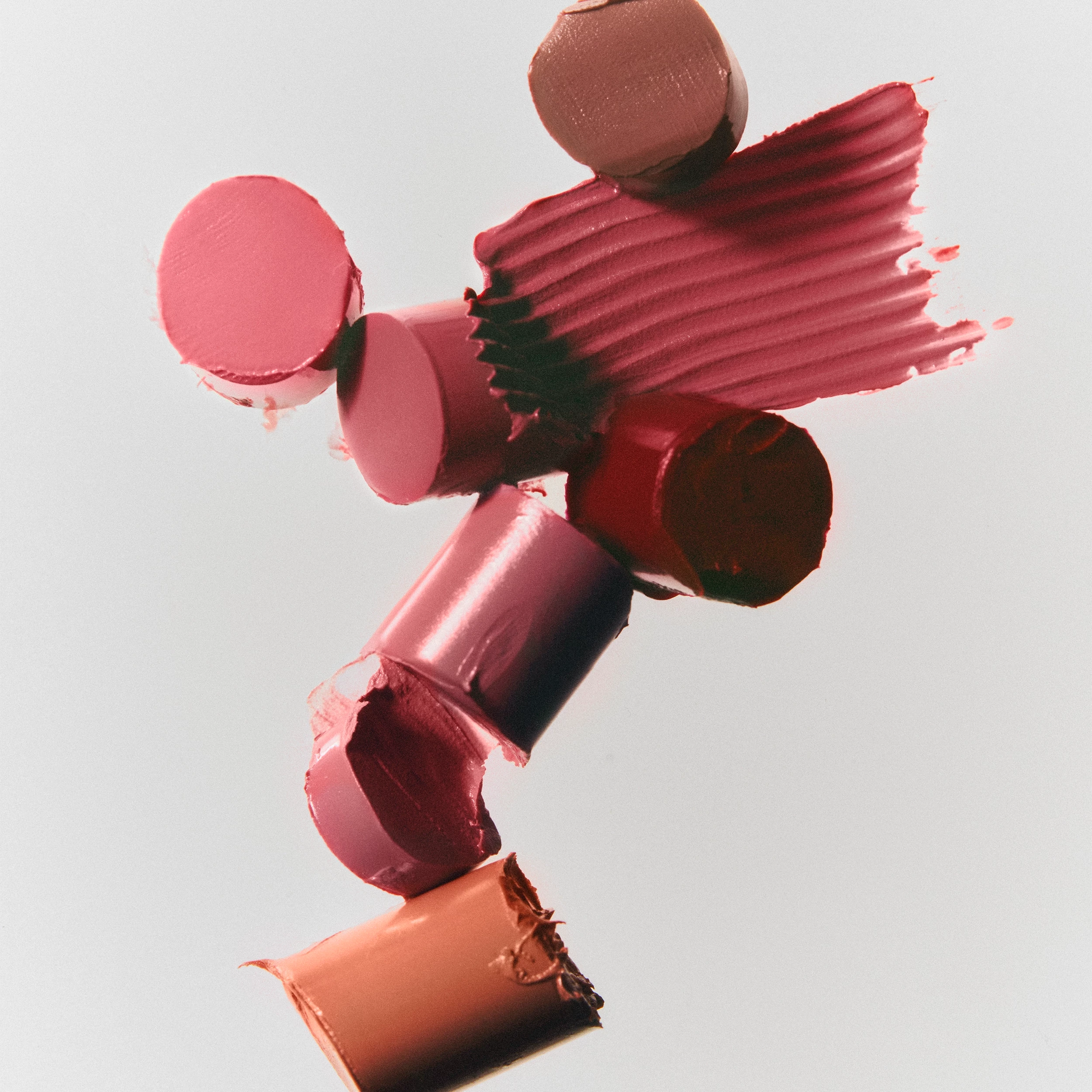 Színezett vajbalzsam 338 Pink Me Up At 8 - Kylie By Kylie Jenner