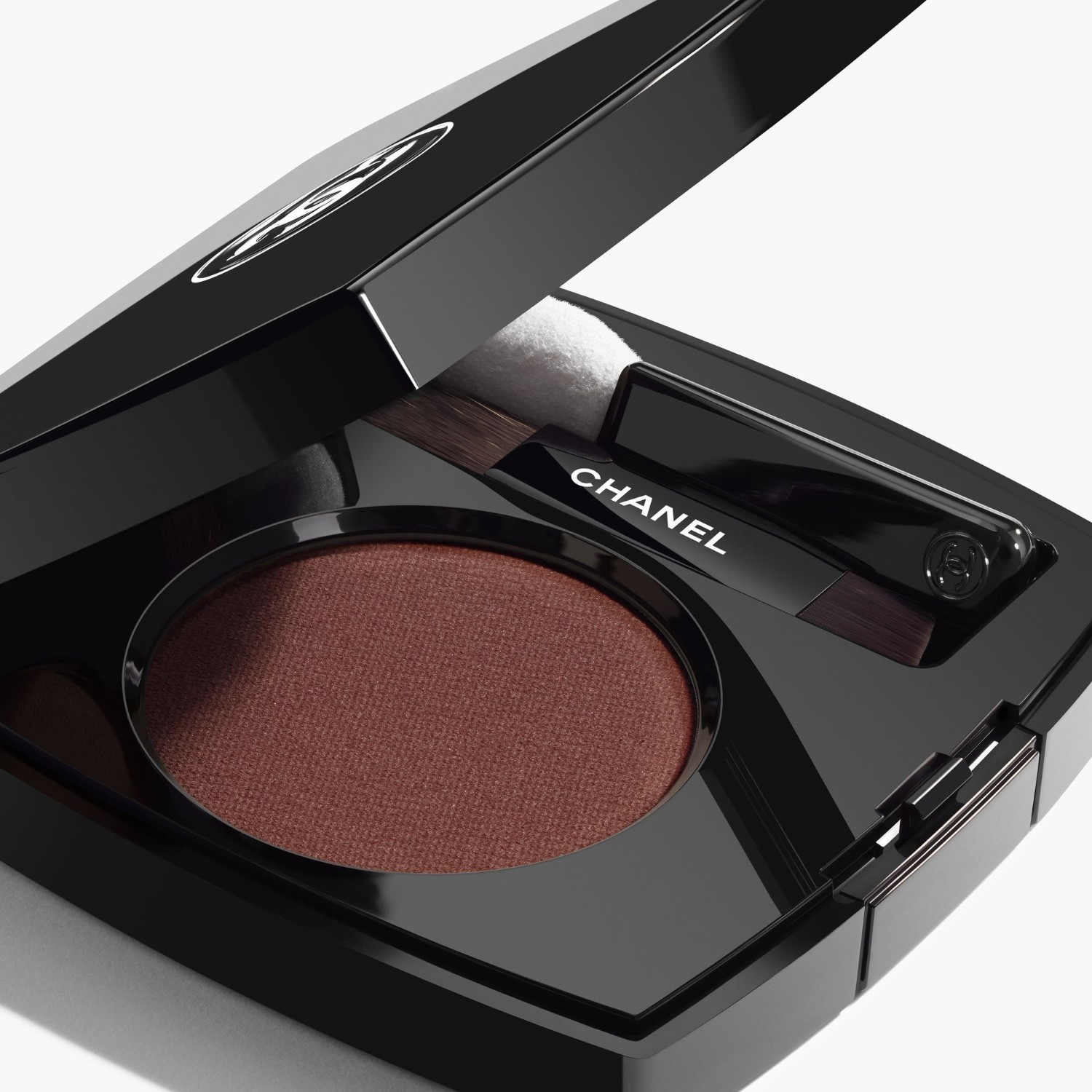 CHANEL akių šešėliai OMBRE ESSENTIELLE - 2,2 g