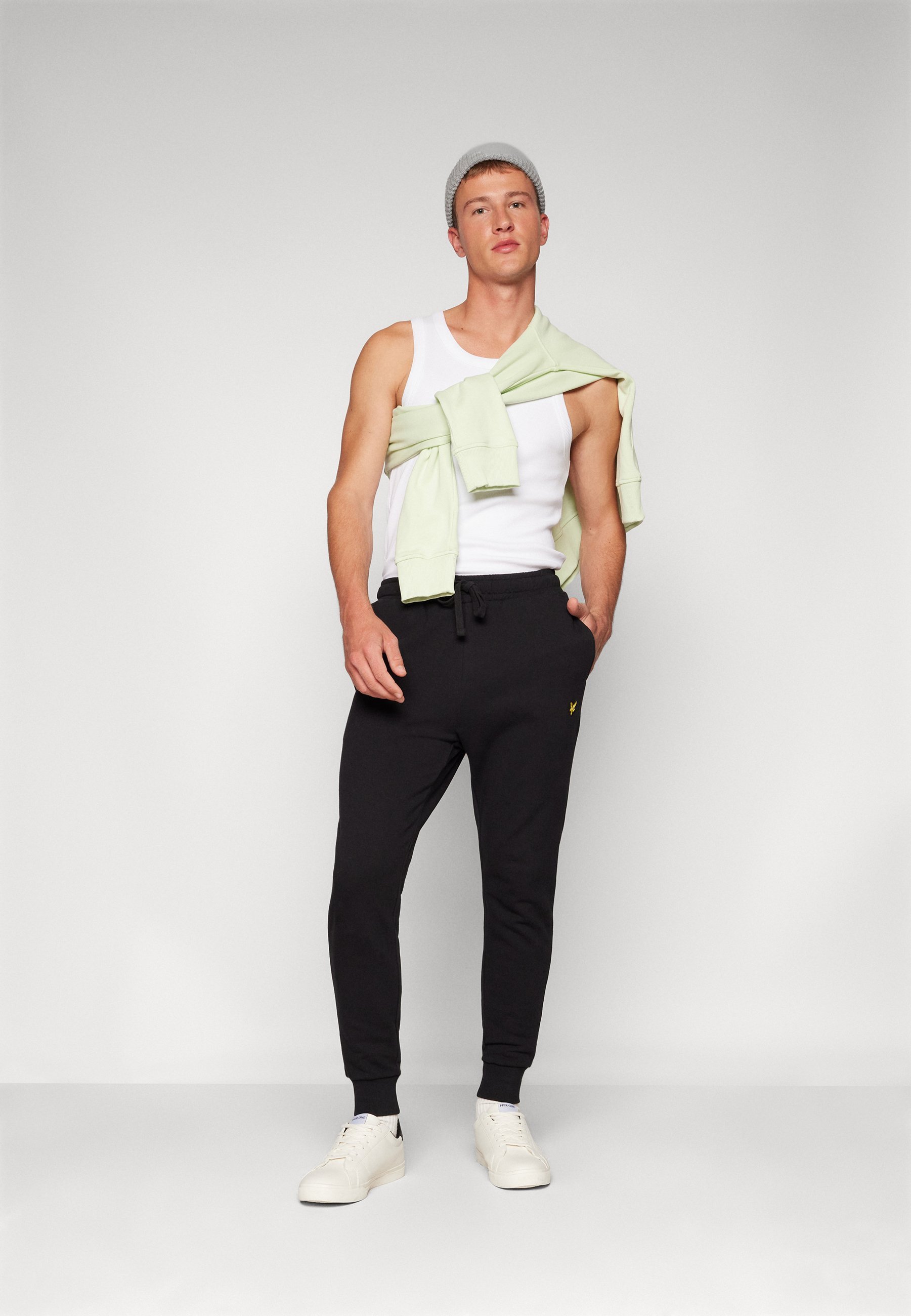 Lyle & Scott SKINNY - Pantaloni della tuta - nero