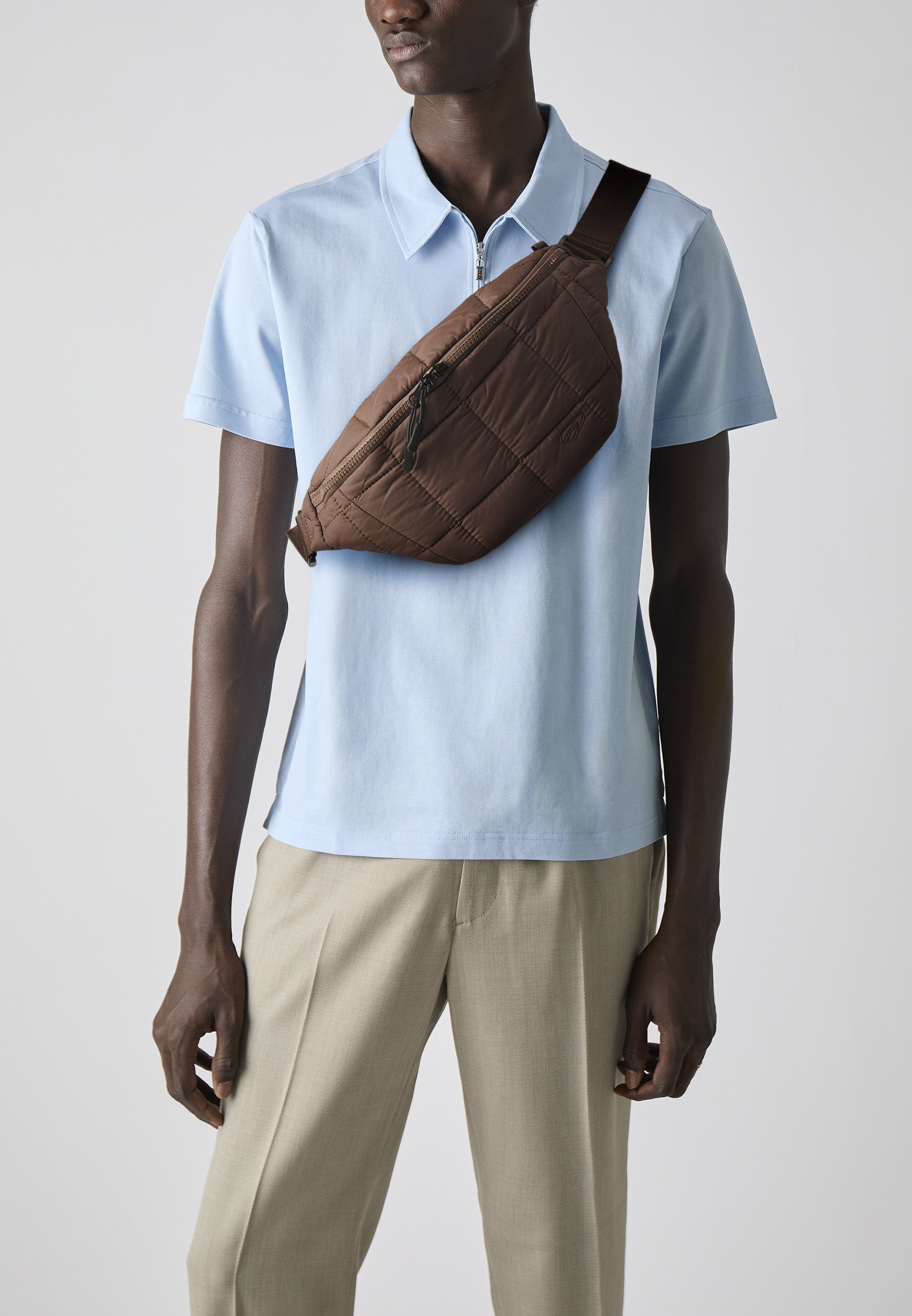 ARKK Kopenhagen BUMBAG UNISEX - Heuptas - chocolade