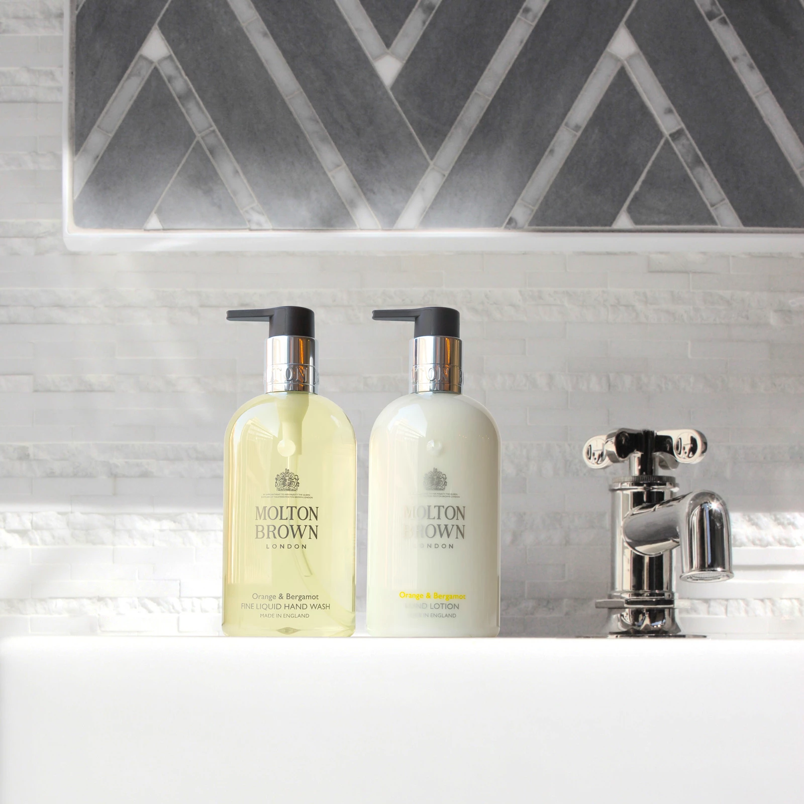 Lotiune de maini Portocala & Bergamota 300 ml - Molton Brown