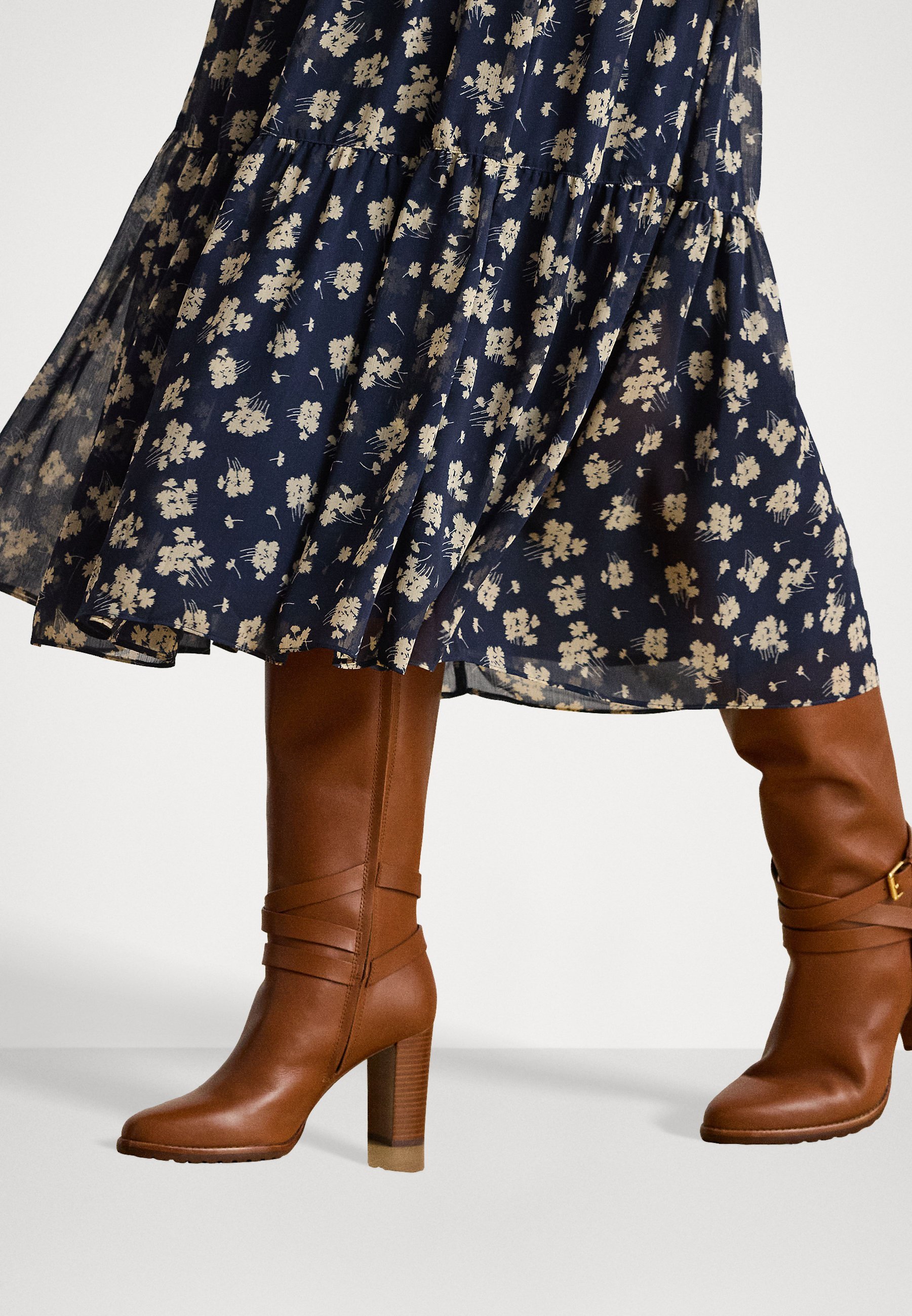 Gonna a balze in georgette stropicciata con stampa floreale di Lauren Ralph Lauren - Gonna a trapezio - blu navy/crema