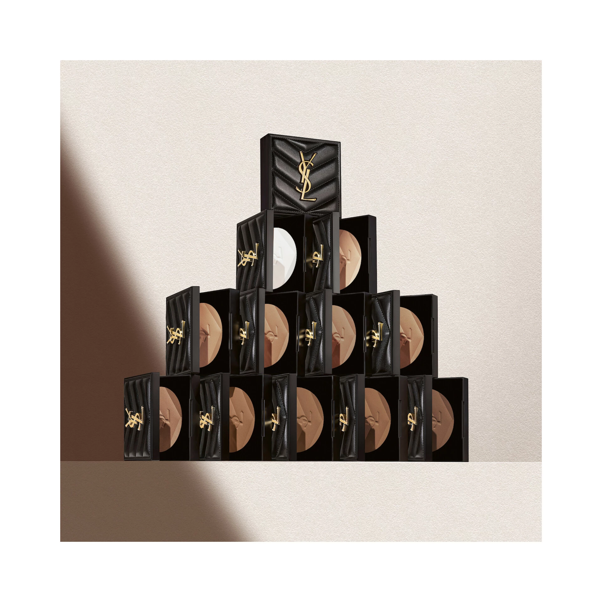 Yves Saint Laurent - All Hours Hyper Finish 11 Universal