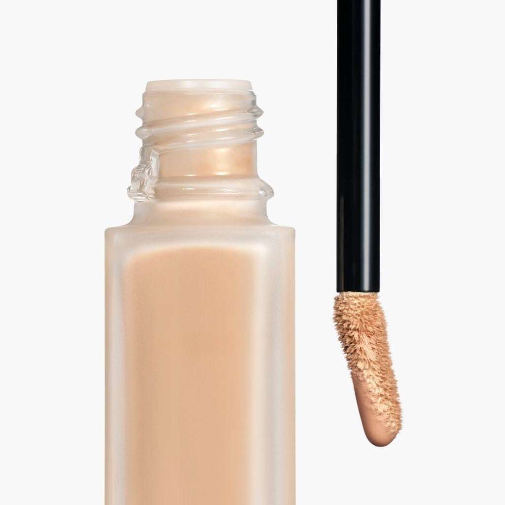 CHANEL ULTRA LE TEINT CONFIRMING HIGH-HANDLE korektor - 8,5 g