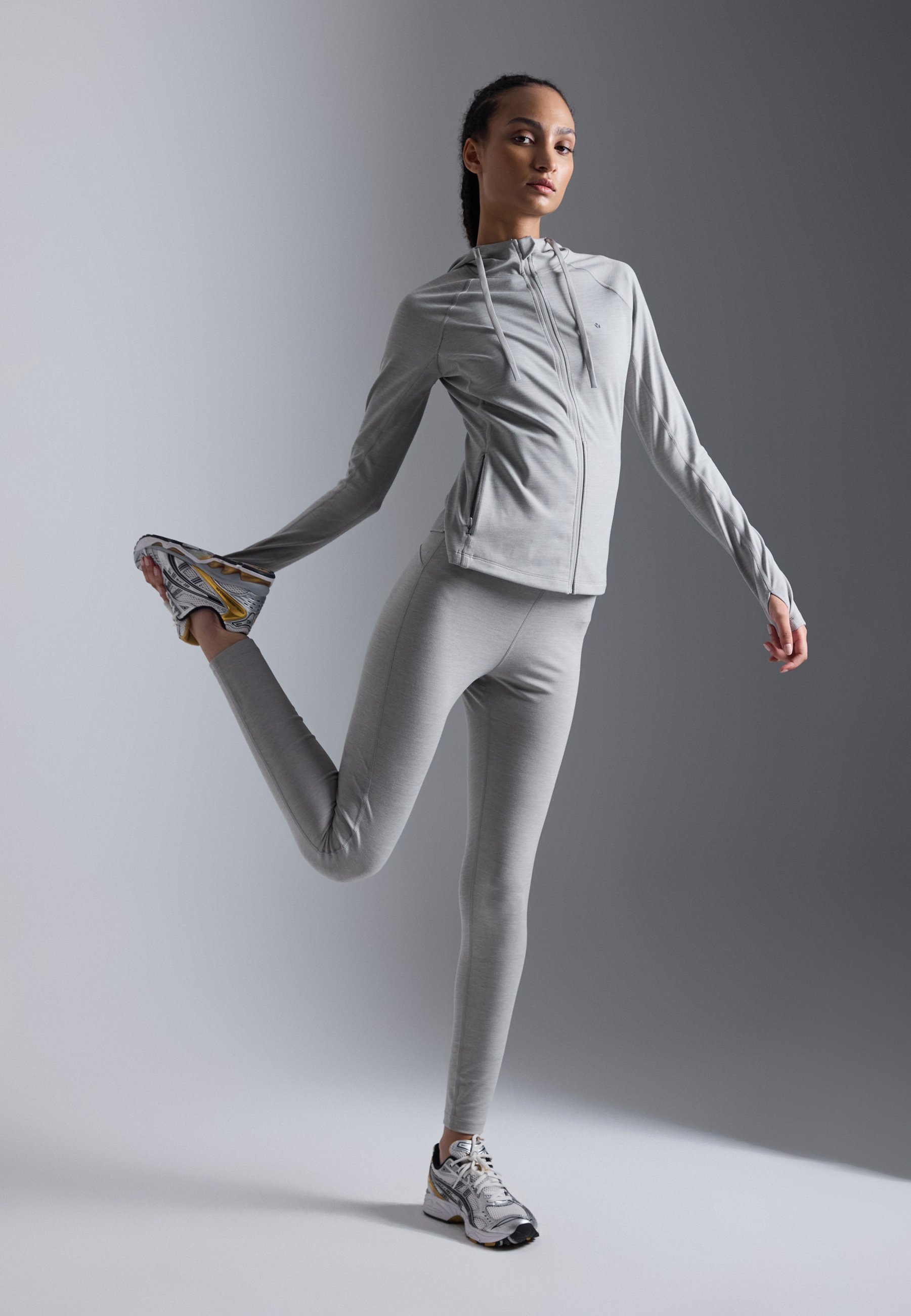 „Even&Odd active“ užtraukiamas sportinis megztinis su gobtuvu - Užtraukiamas džemperis - šviesiai pilkas margas