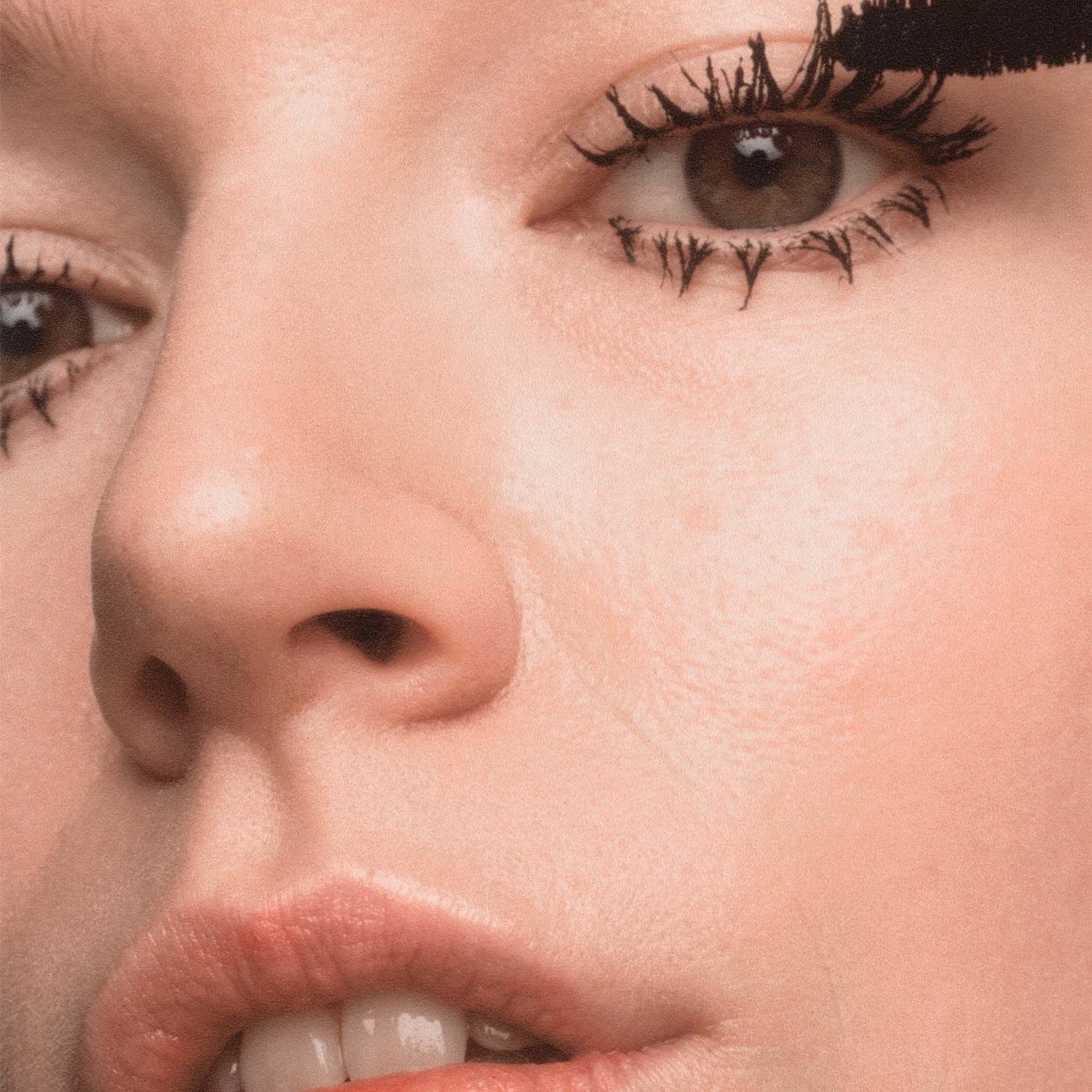 MÁDARA maskara Come Closer Infinite Lash maskara - 6 ml