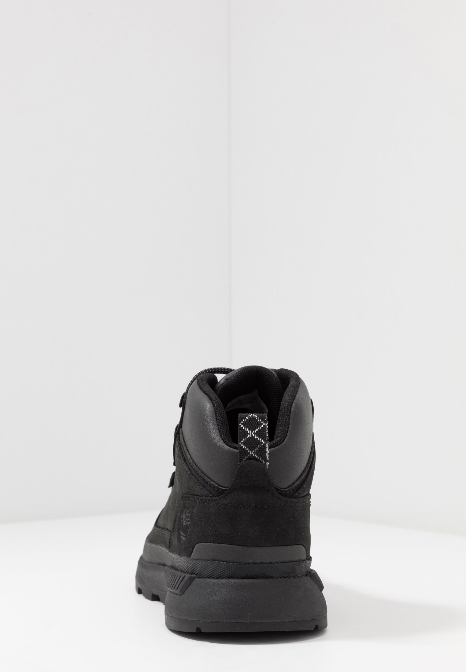 Timberland FIELD TREKKER - Kotníkové boty na šněrování - black