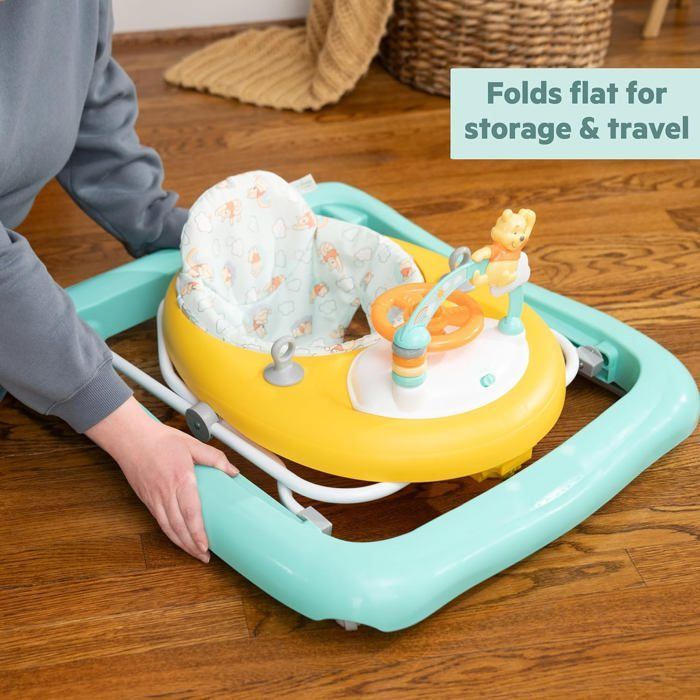 DISNEY BABY -WINNIE- Girello convertibile e pieghevole 2 in 1, con giocattolo attività integrato e rimovibile, musica, luci e altezza regolabile.