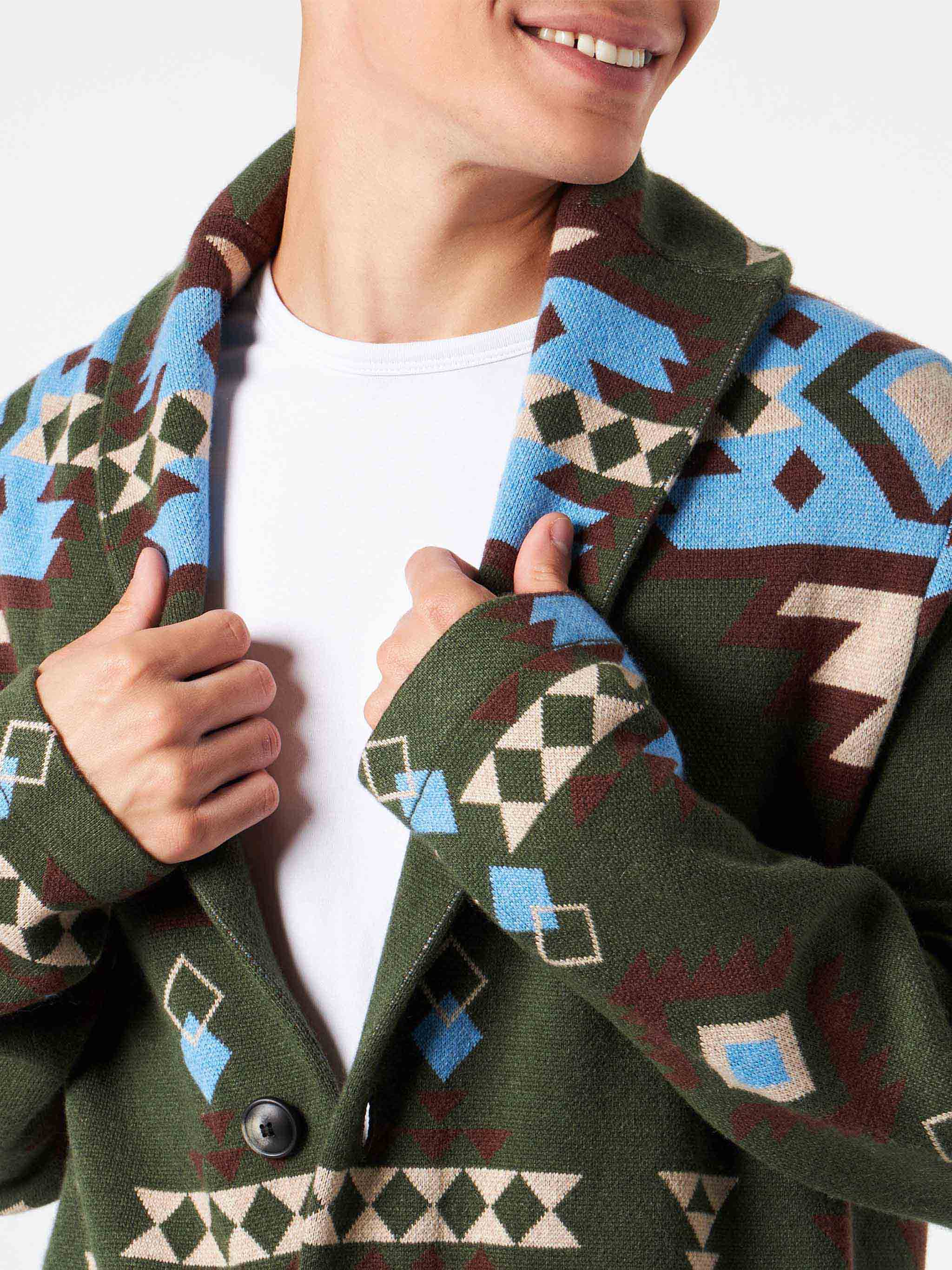 Chaqueta de punto para hombre con bordado