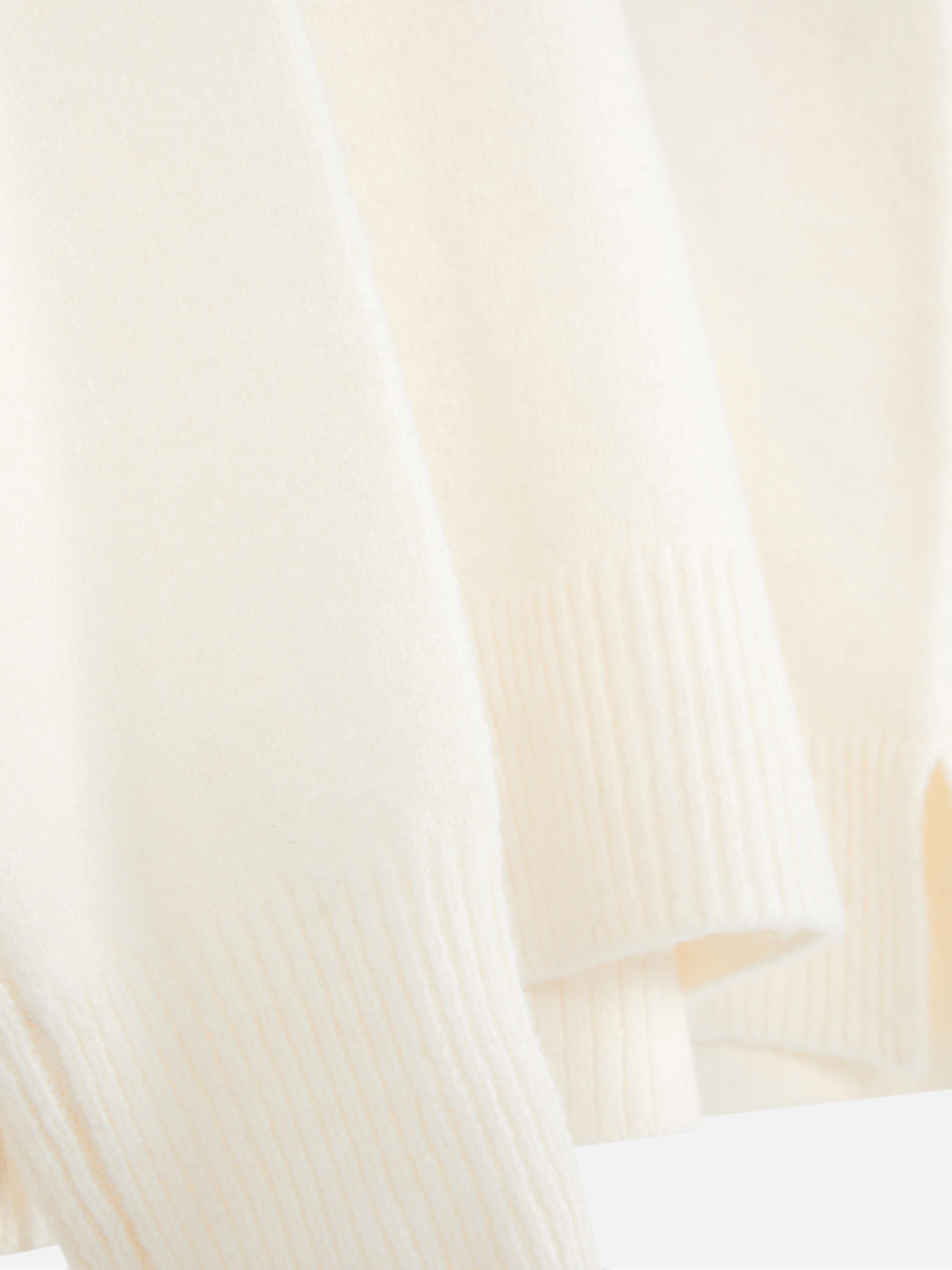 Rundhalspullover mit Aufdruck: Setzen Sie ein modisches Statement mit diesem schicken Pullover mit Aufdruck.