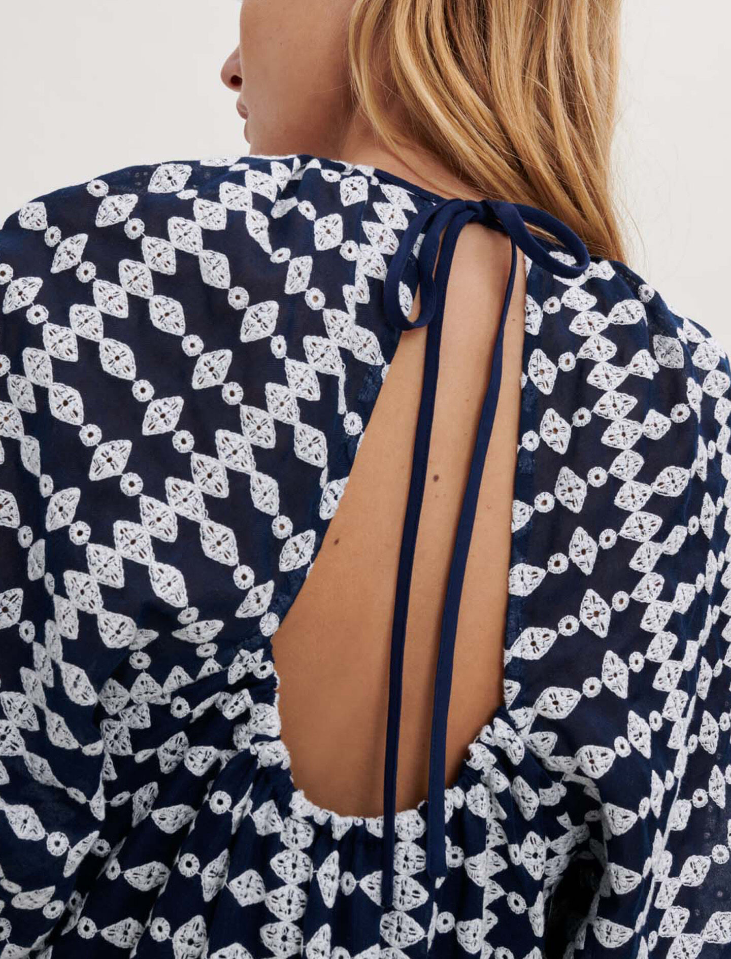 Rochie brodată - Bleumarin / Ecru