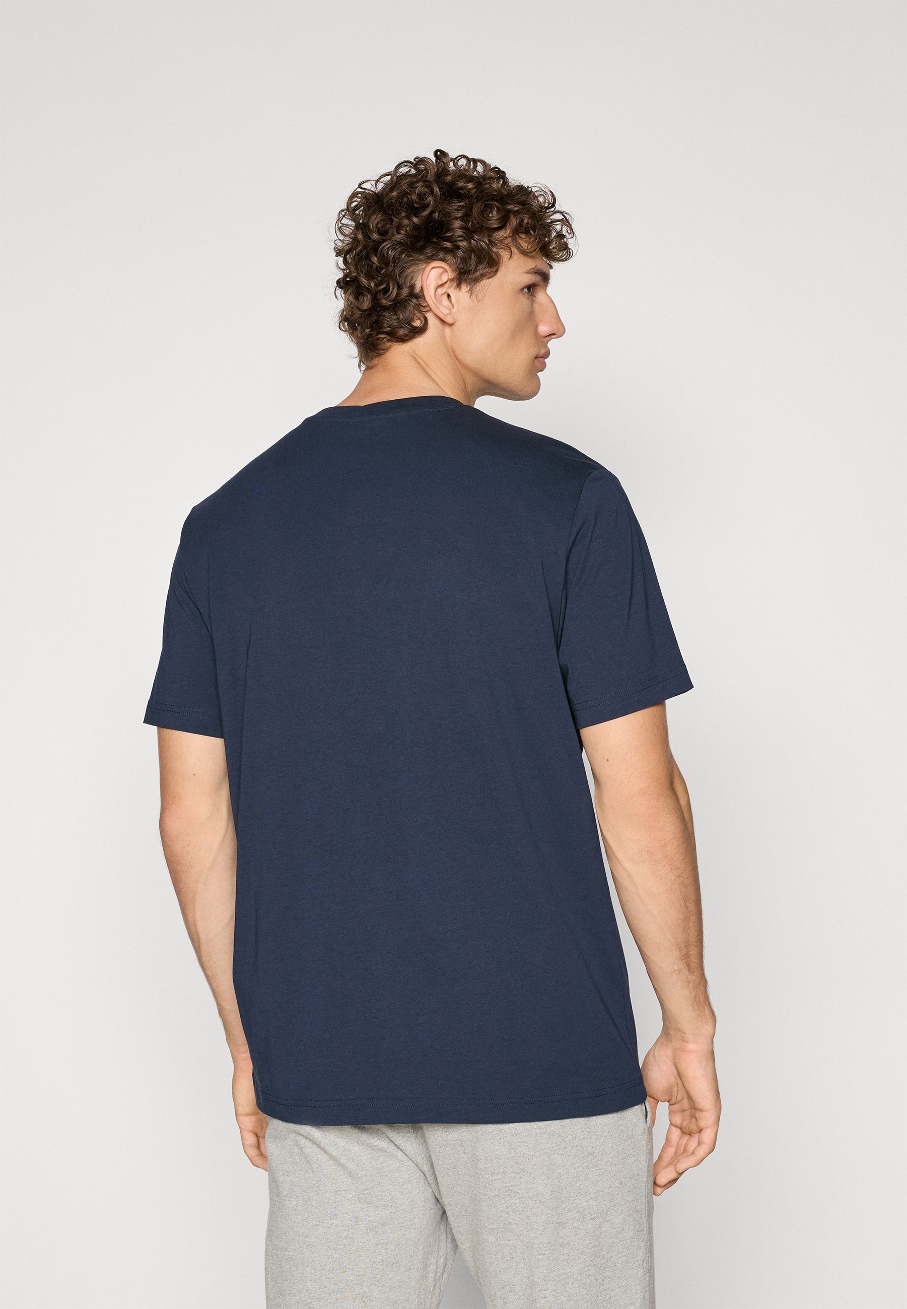 Champion ICONS TONAL CREWNECK WITH LARGE LOGO - Marškinėliai su spauda - tamsiai mėlyni