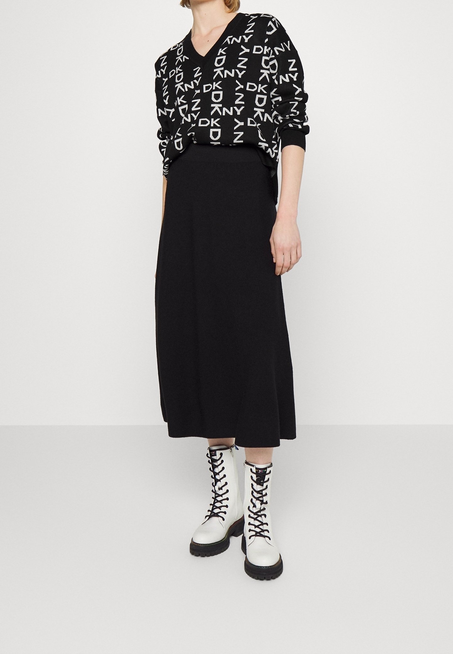 Pull DKNY noir