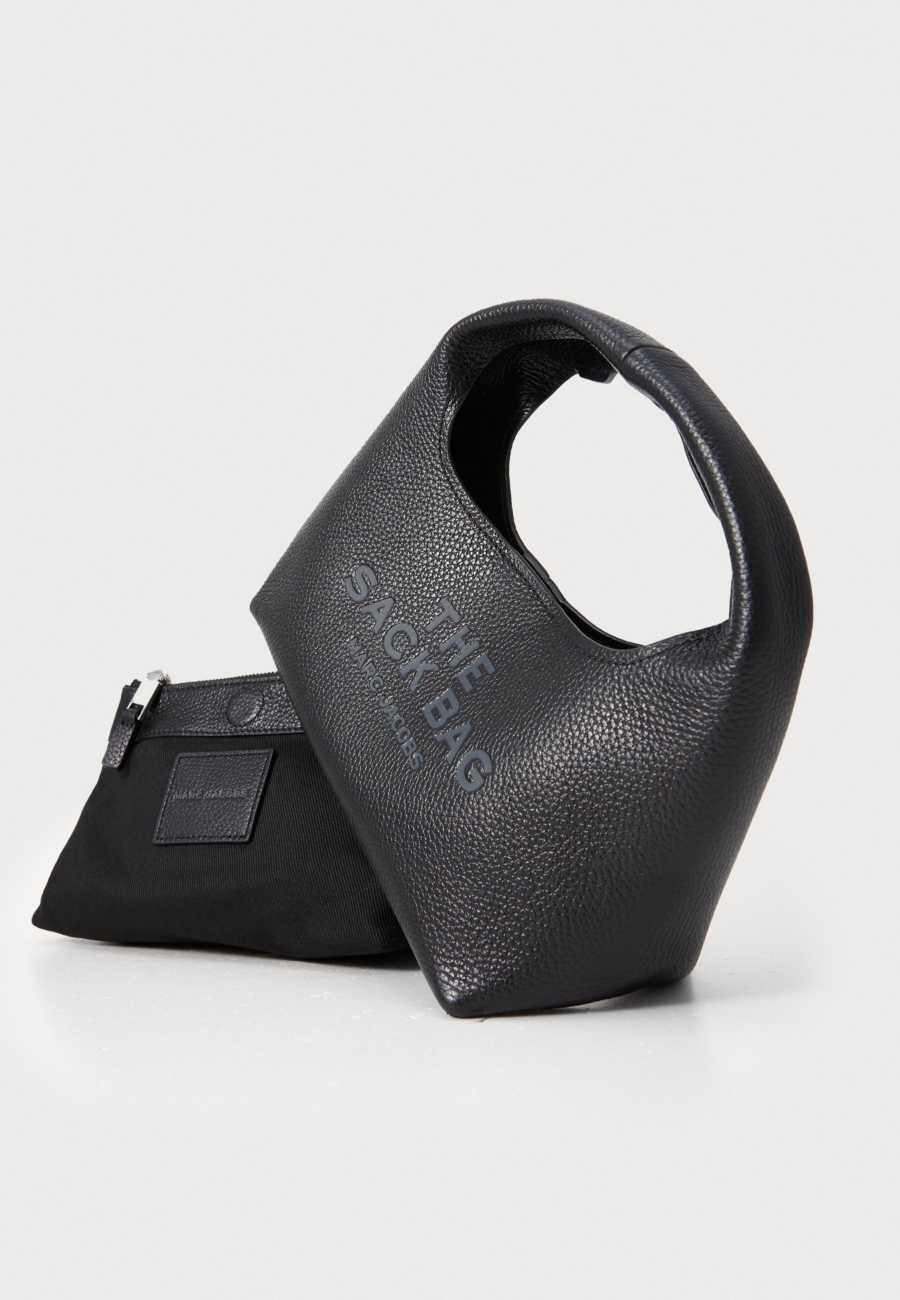 MARC JACOBS THE MINI SACK - Τσάντα χειρός - σε μαύρο χρώμα