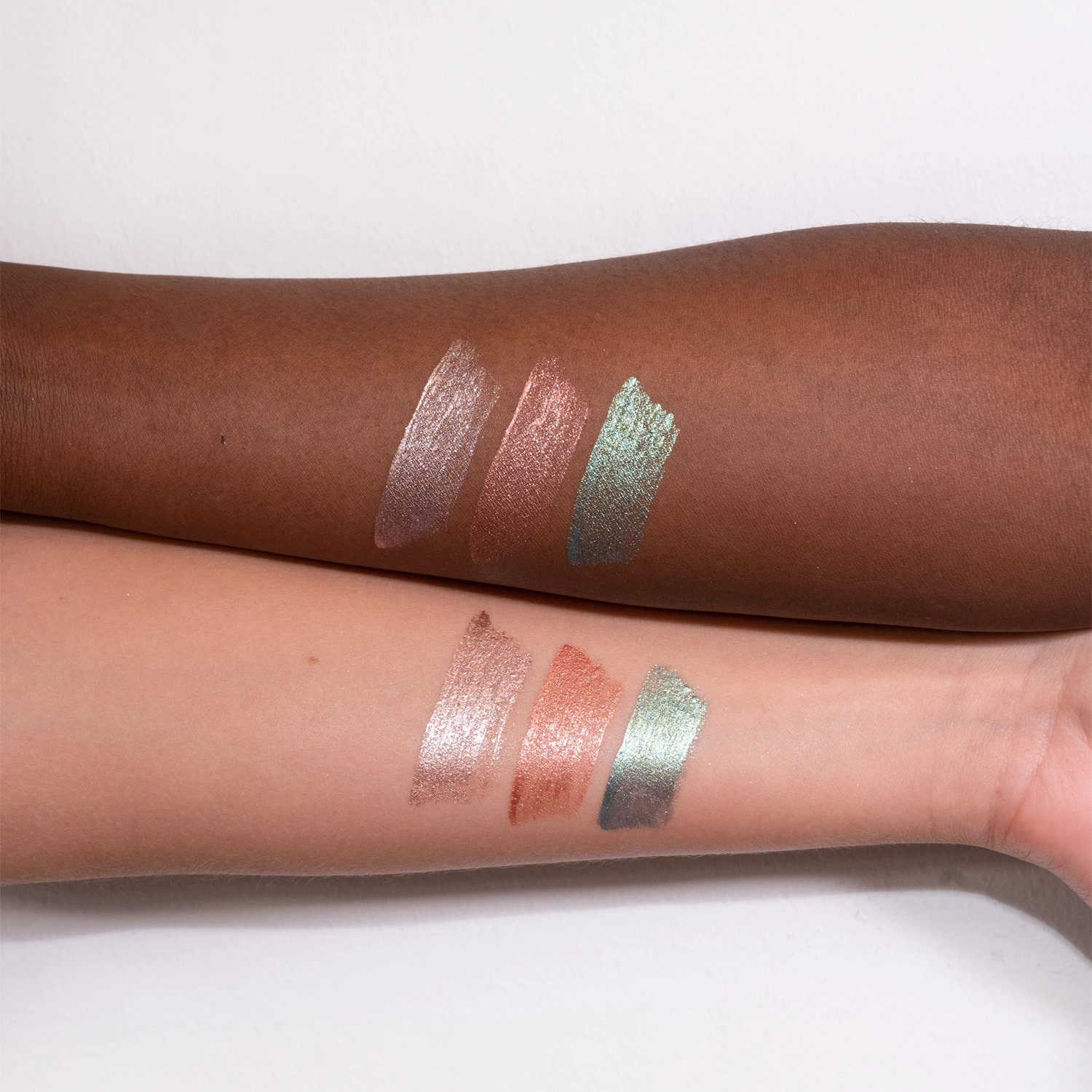 Sparkl többcélú folyékony szemhéjfesték Delish - LH cosmetics