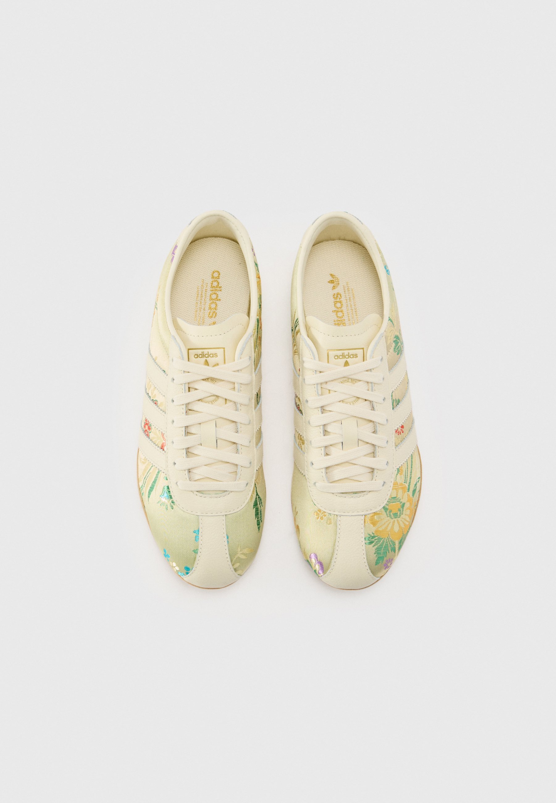 adidas Originals alacsony szárú edzőcipők