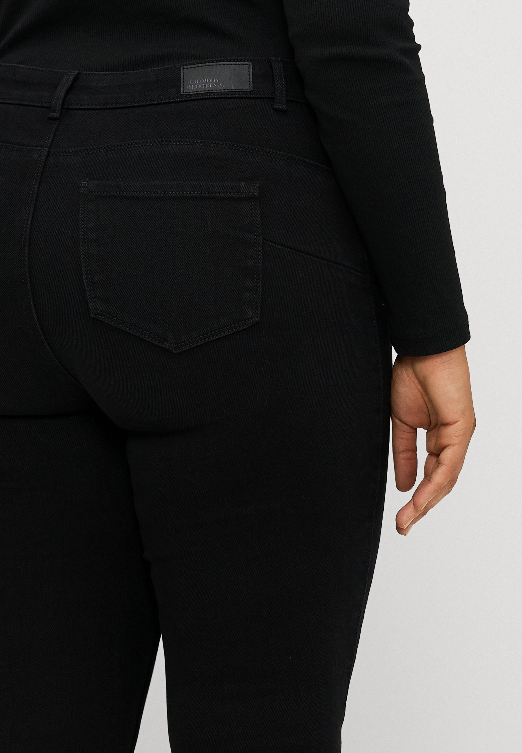 Vero Moda Curve VMCPAIGE PUSH UP - Jeggings - zwart