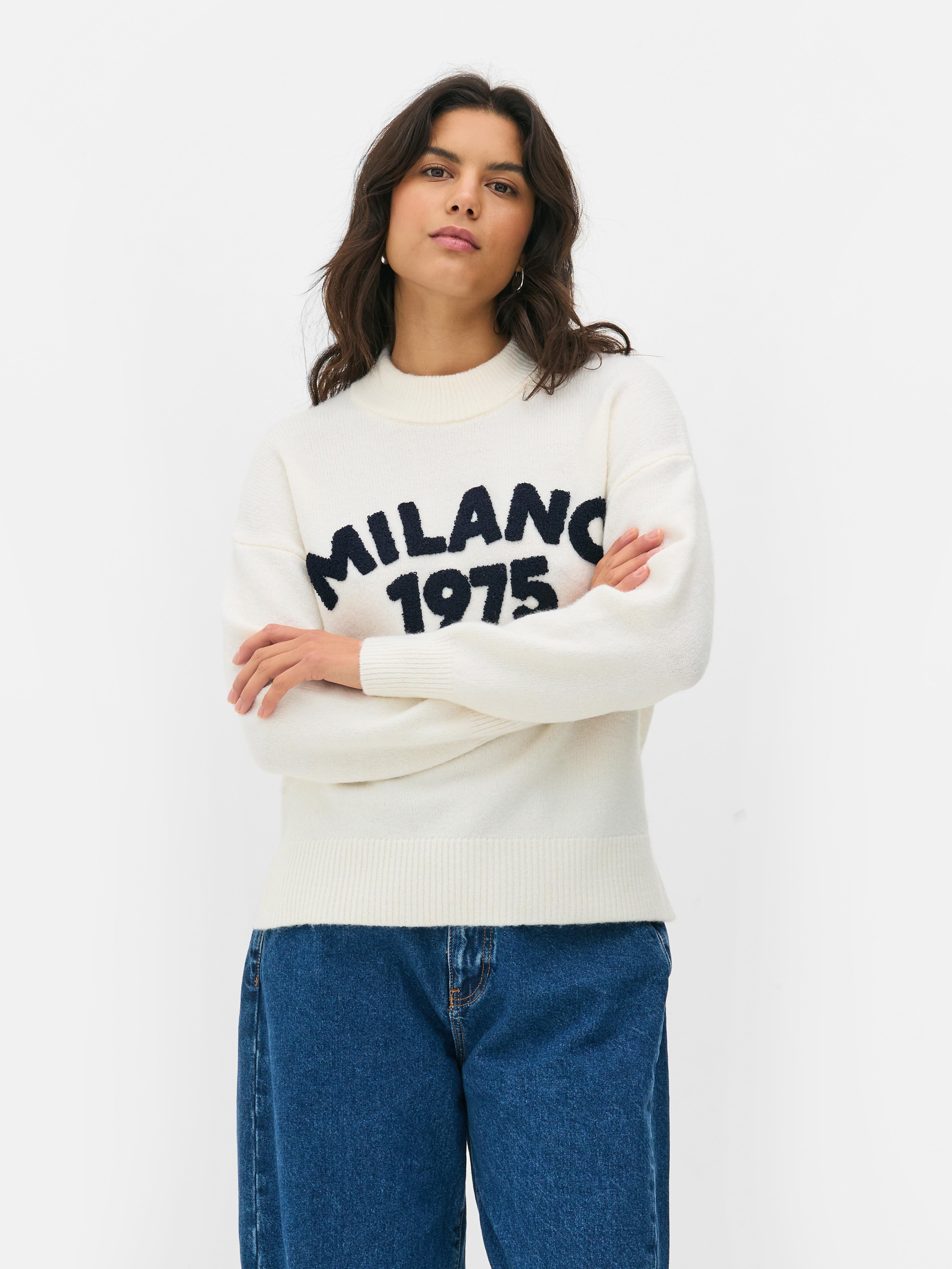 Rundhalspullover mit Aufdruck: Setzen Sie ein modisches Statement mit diesem schicken Pullover mit Aufdruck.