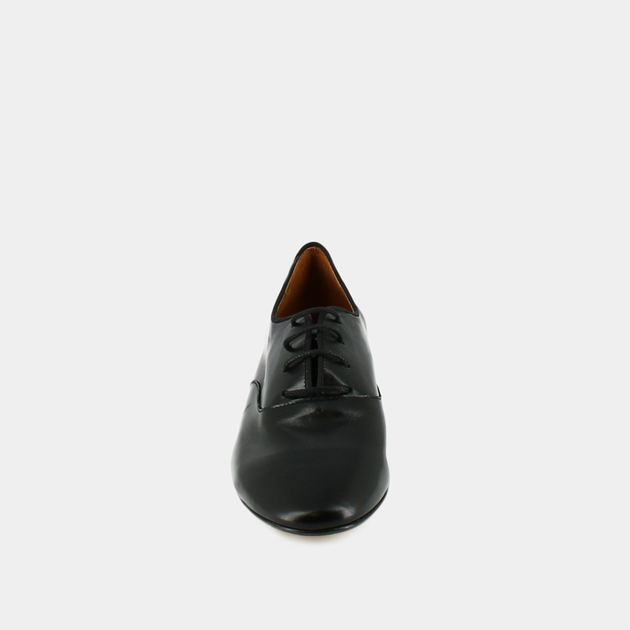 Derbies à talons plats  en cuir noir