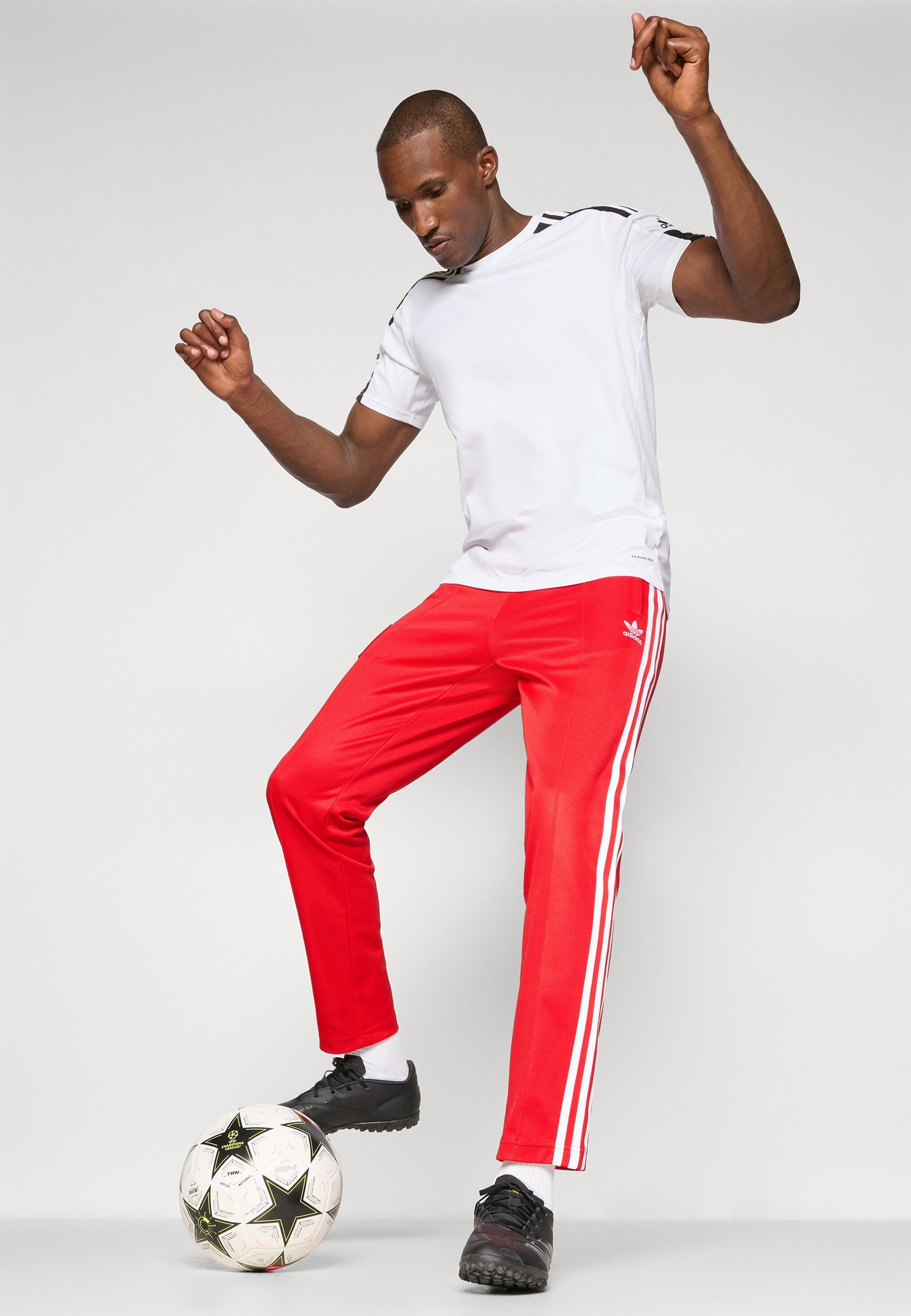 adidas Originals PERU TRACKPANT - Kleding van het nationale team - beter scharlakenrood