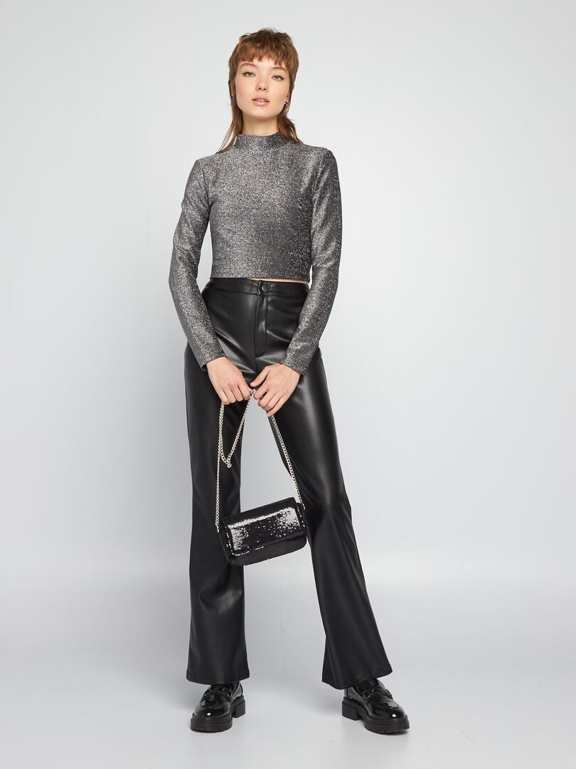 Camiseta cropped de malha macia - CINZA