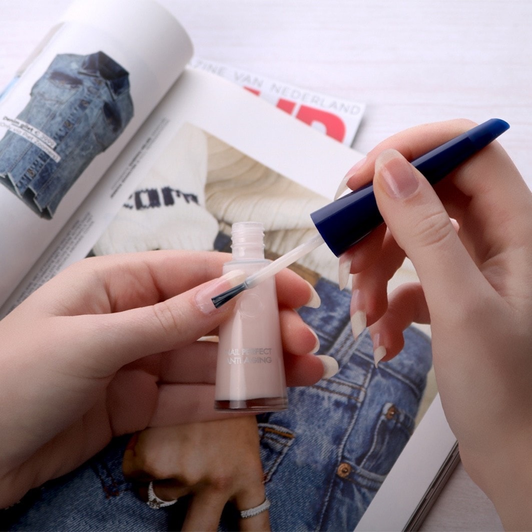 Herome Cosmetics Esmalte para Unhas, Cuidado para as Mãos, Unhas Perfeitas e Antienvelhecimento - 10 ml