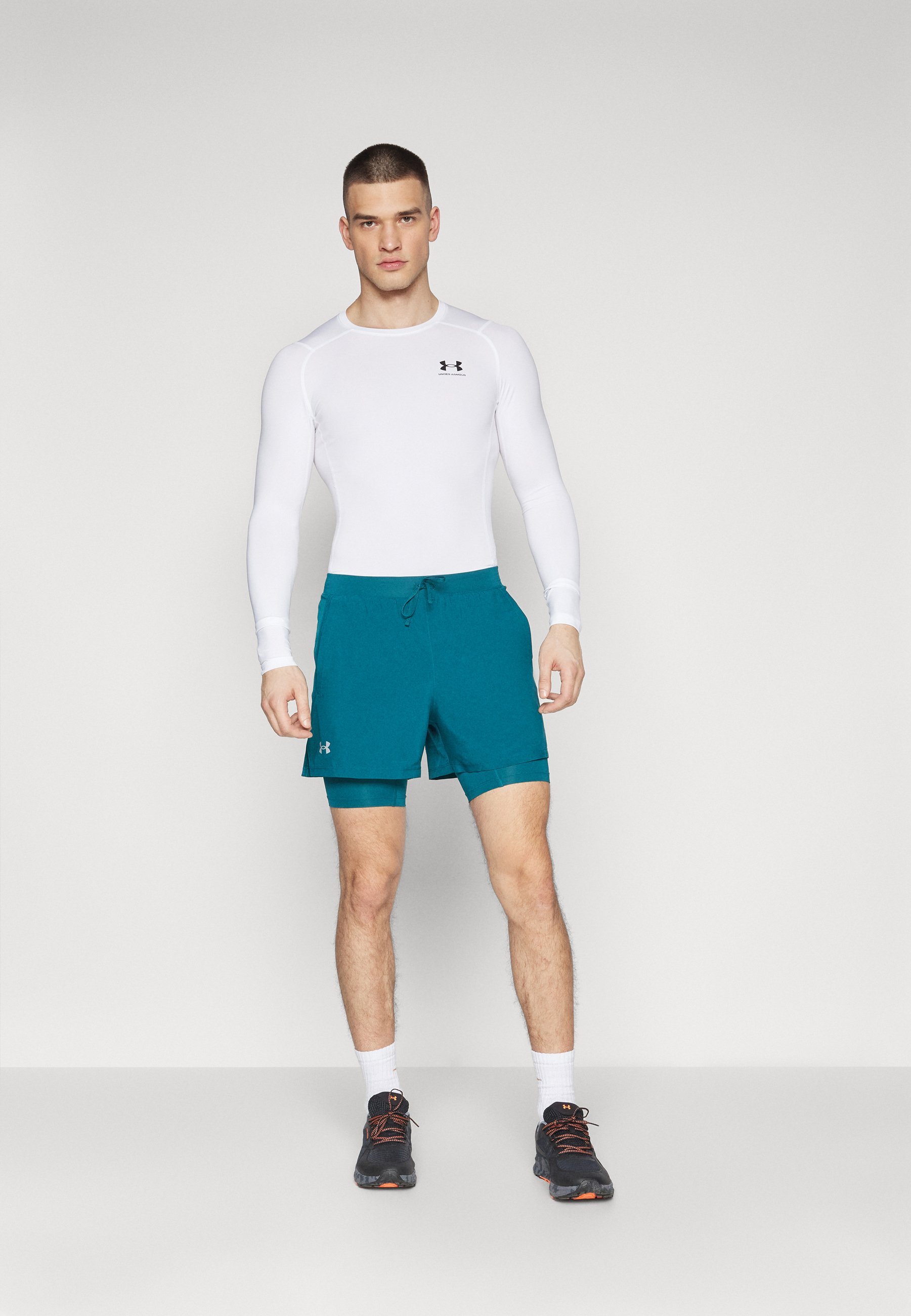 Maglia a maniche lunghe Under Armour HEATGEAR - bianca/nera