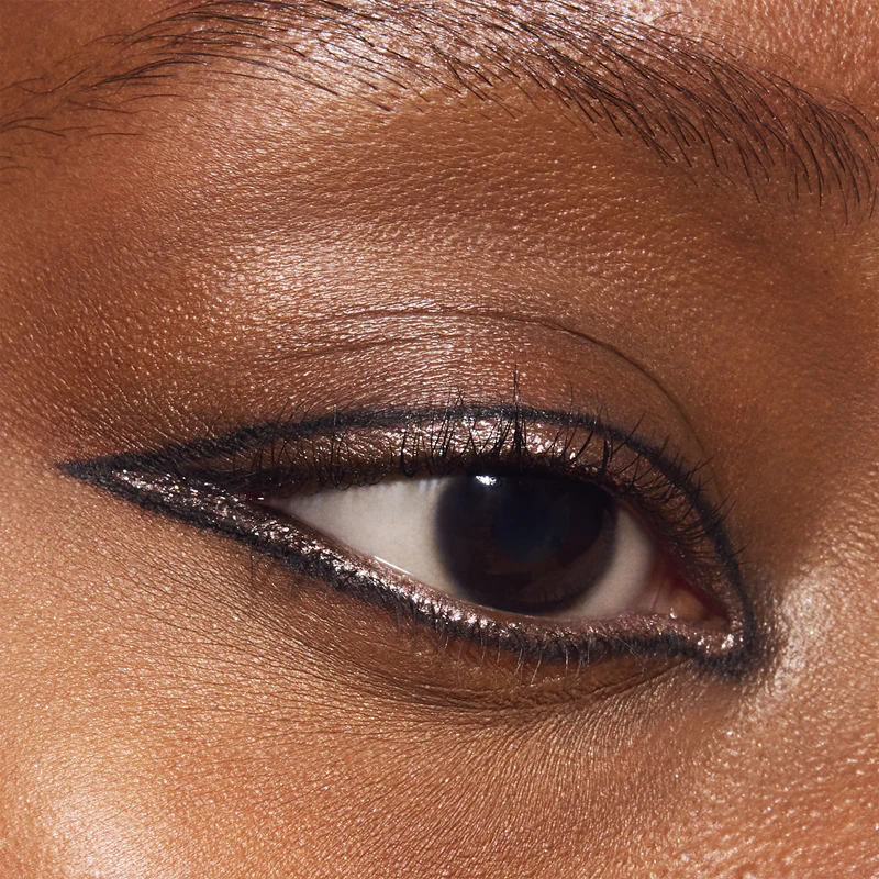 Bastão de sombra para olhos Dazzleshadow da MAC Cosmetics
