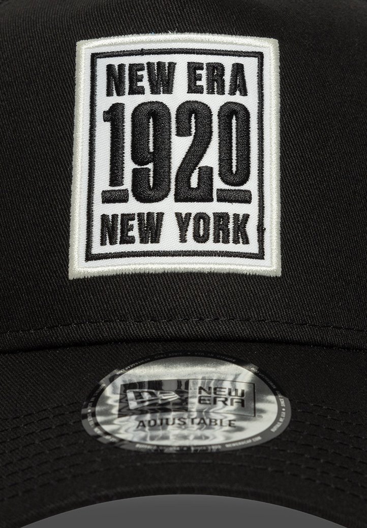 New Era petten