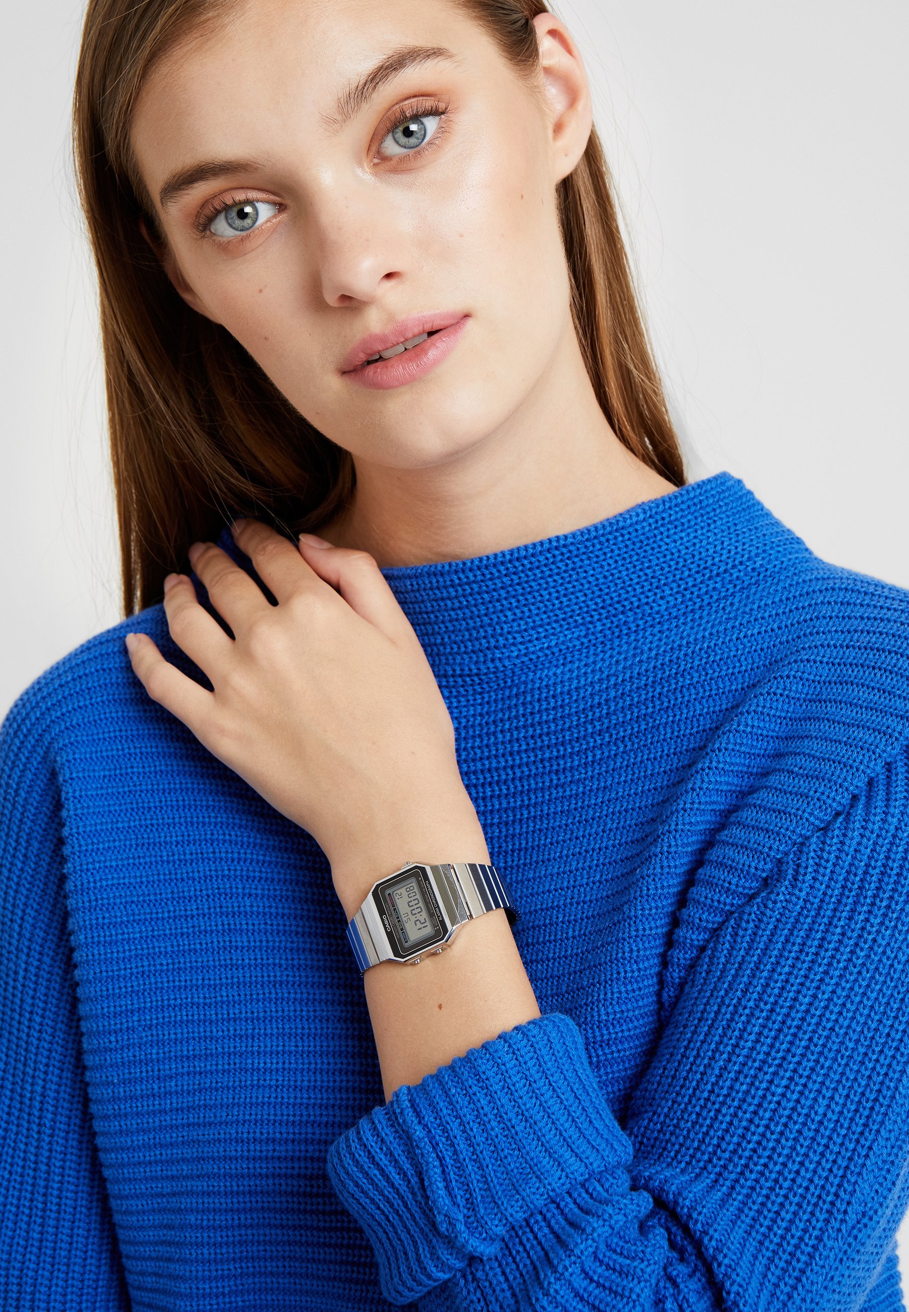 Montre numérique Casio - couleur argent