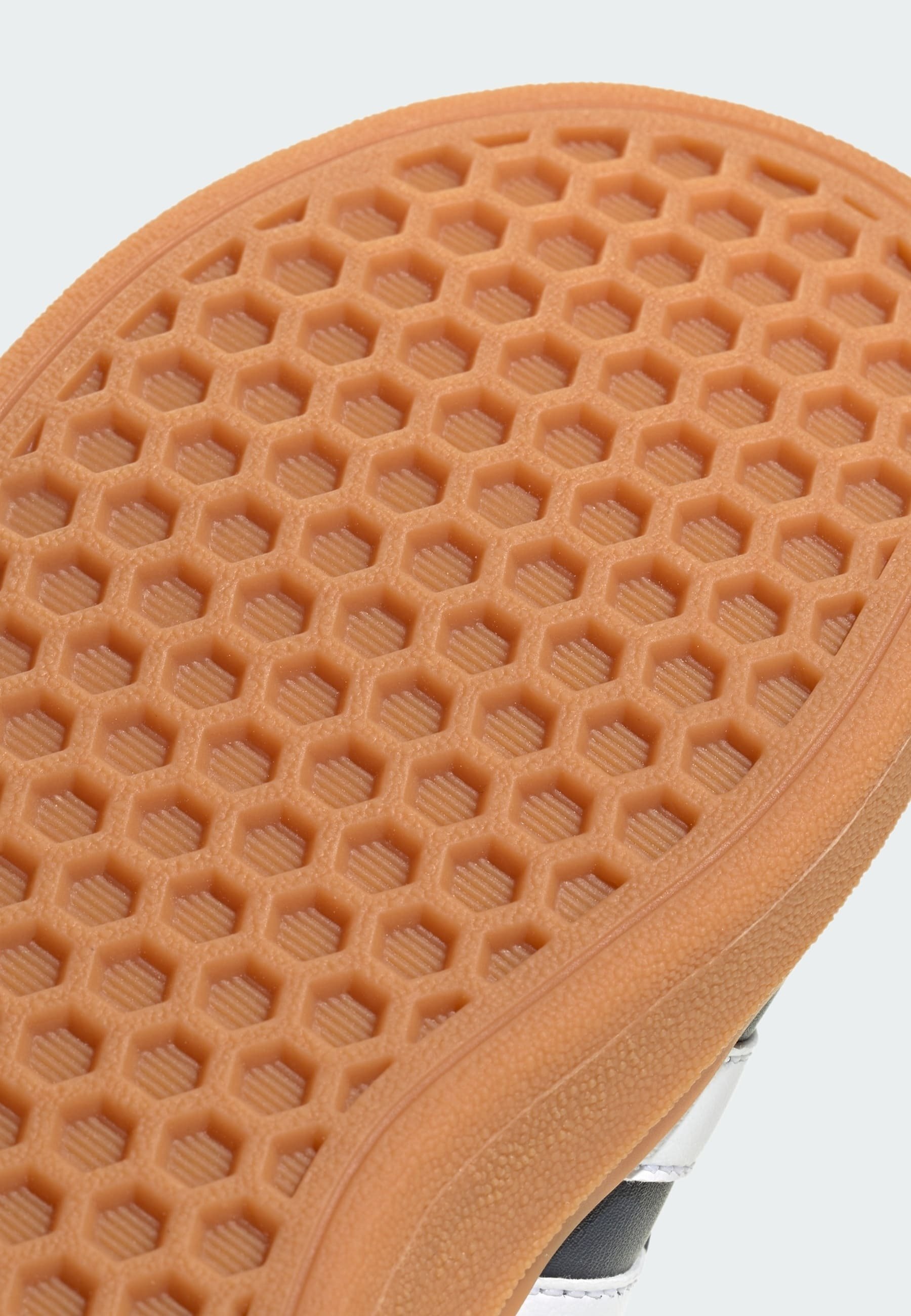 adidas Sportswear GRAND - Buty treningowe - shadow navy cloud white gum
