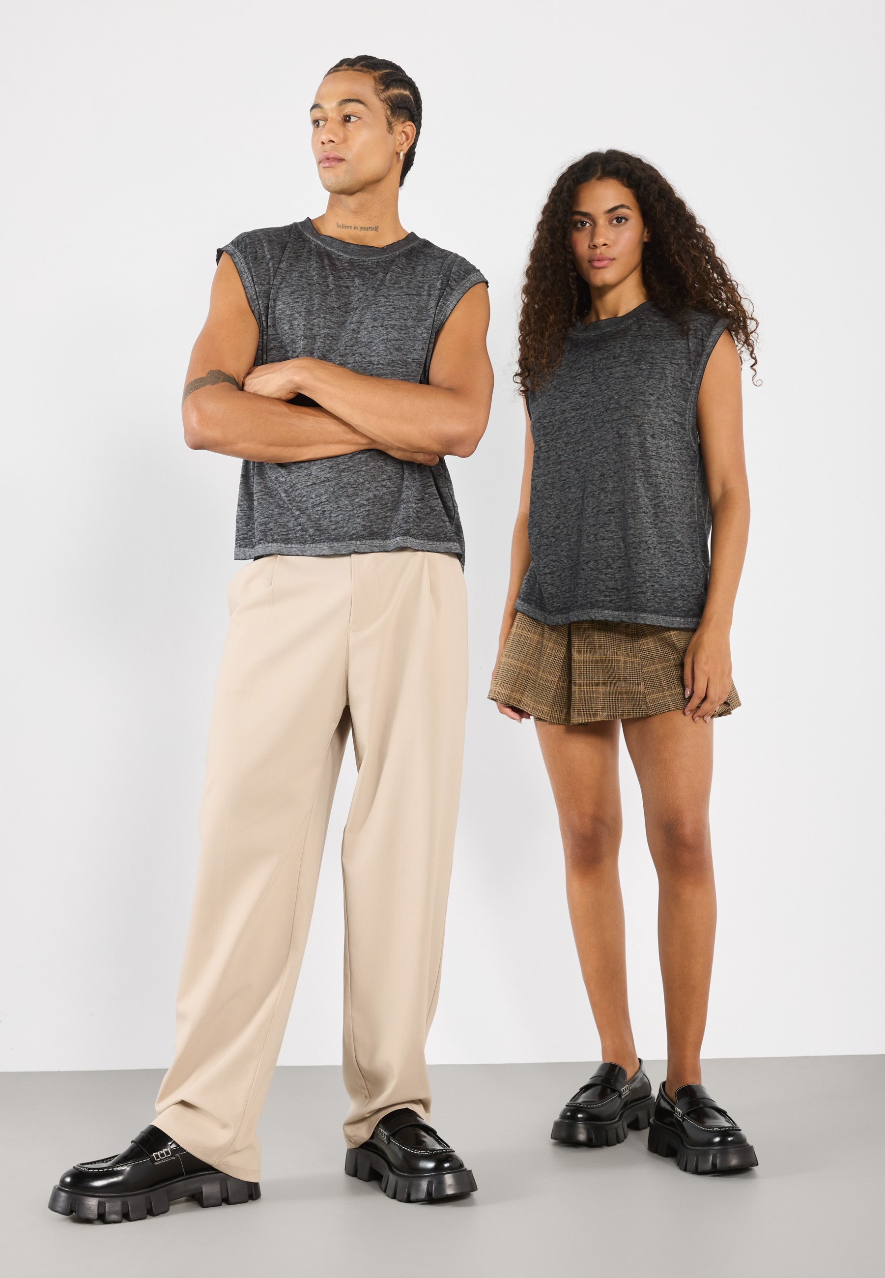 YOURTURN LEATHER UNISEX - Nazúvacie topánky - čierna