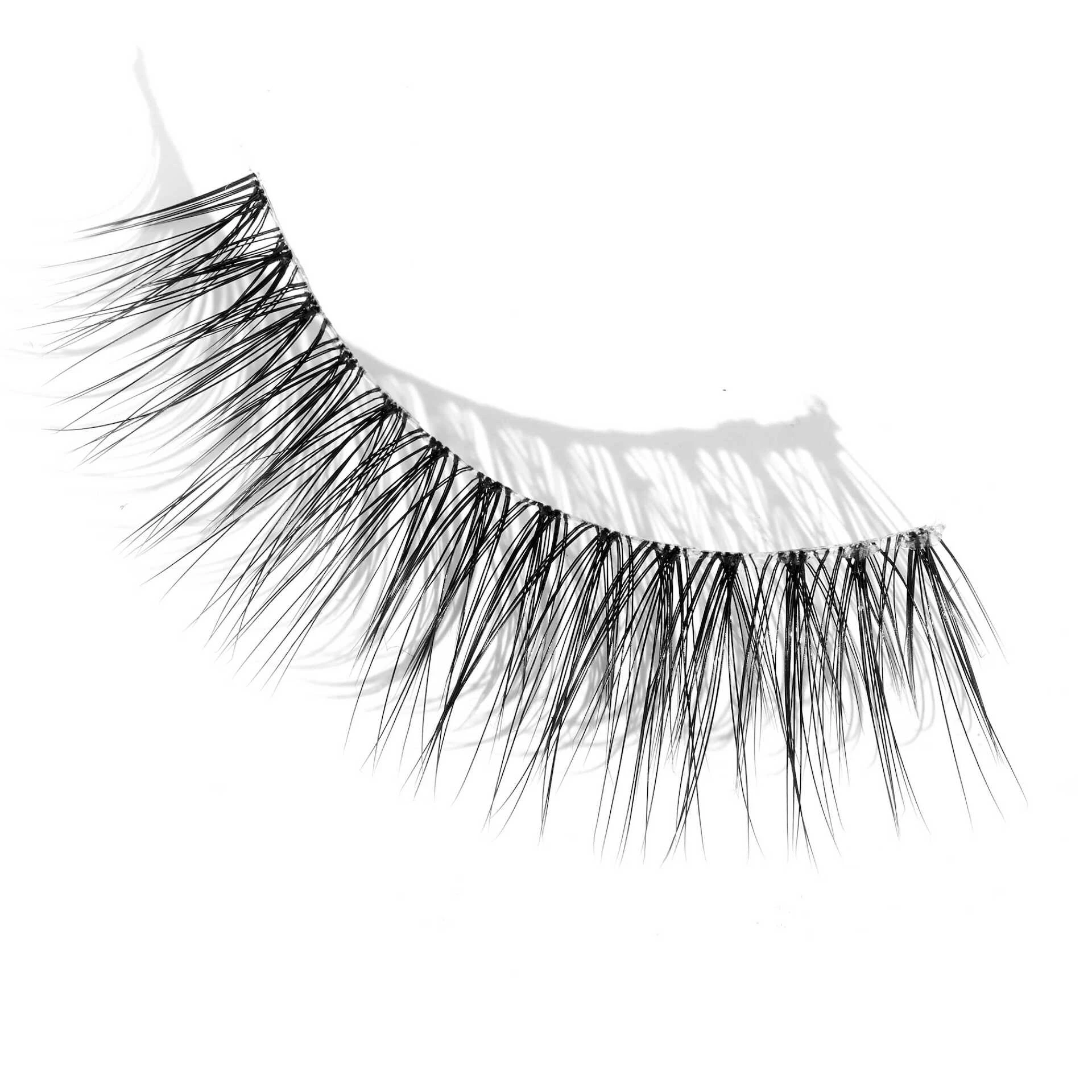 Jumbo szempilla! Vegán műszempillák Wispy Flutter - NYX Professional Makeup