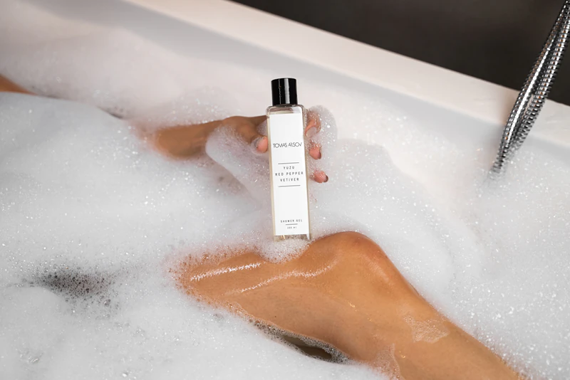 Gel de Banho Perfumado com Sal Marinho e Algas Marinhas Tomas Arsov Sage