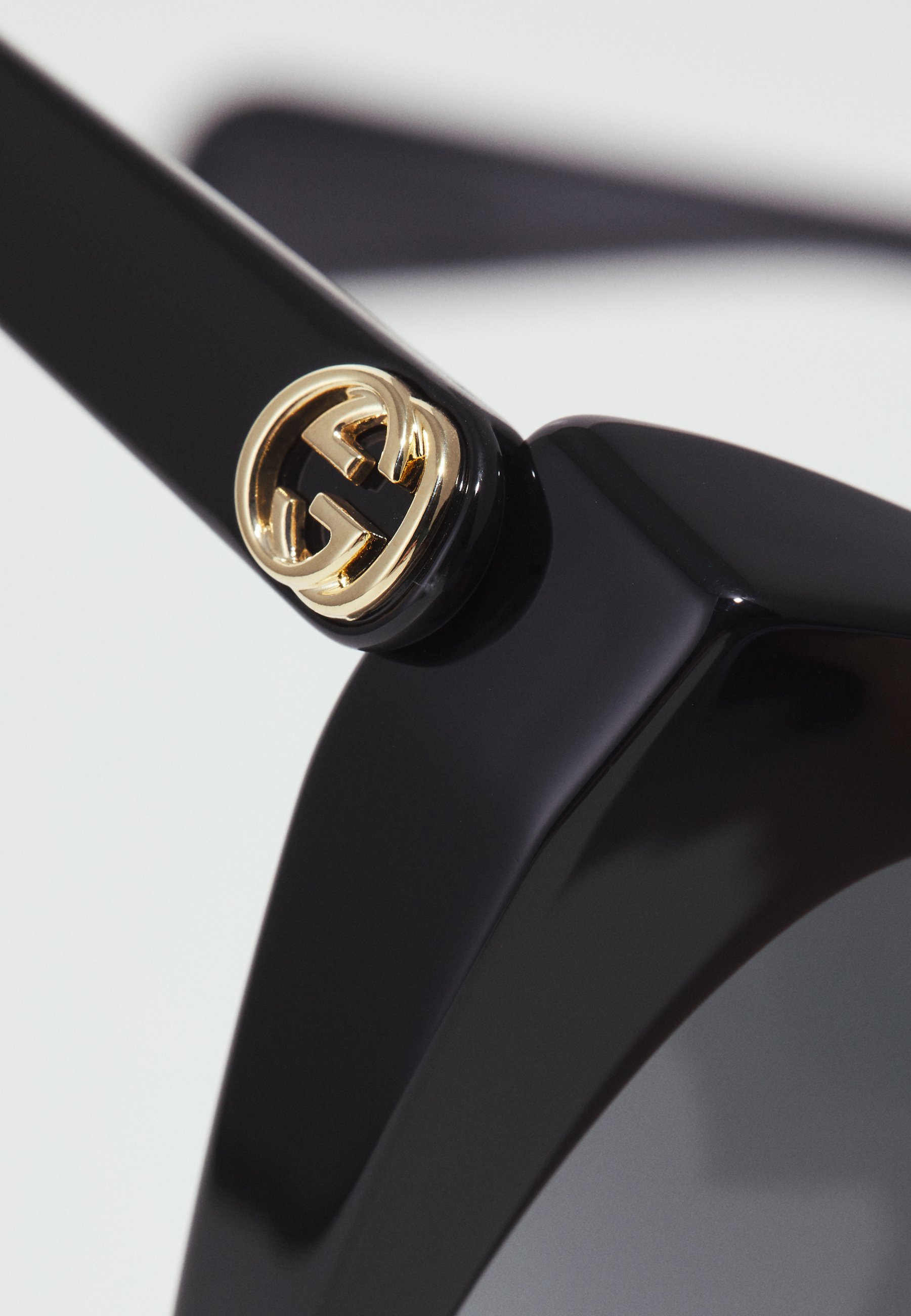 Gucci GG Cat-Eye Sonnenbrille aus Acetat - Sonnenbrille - schwarz/grau
