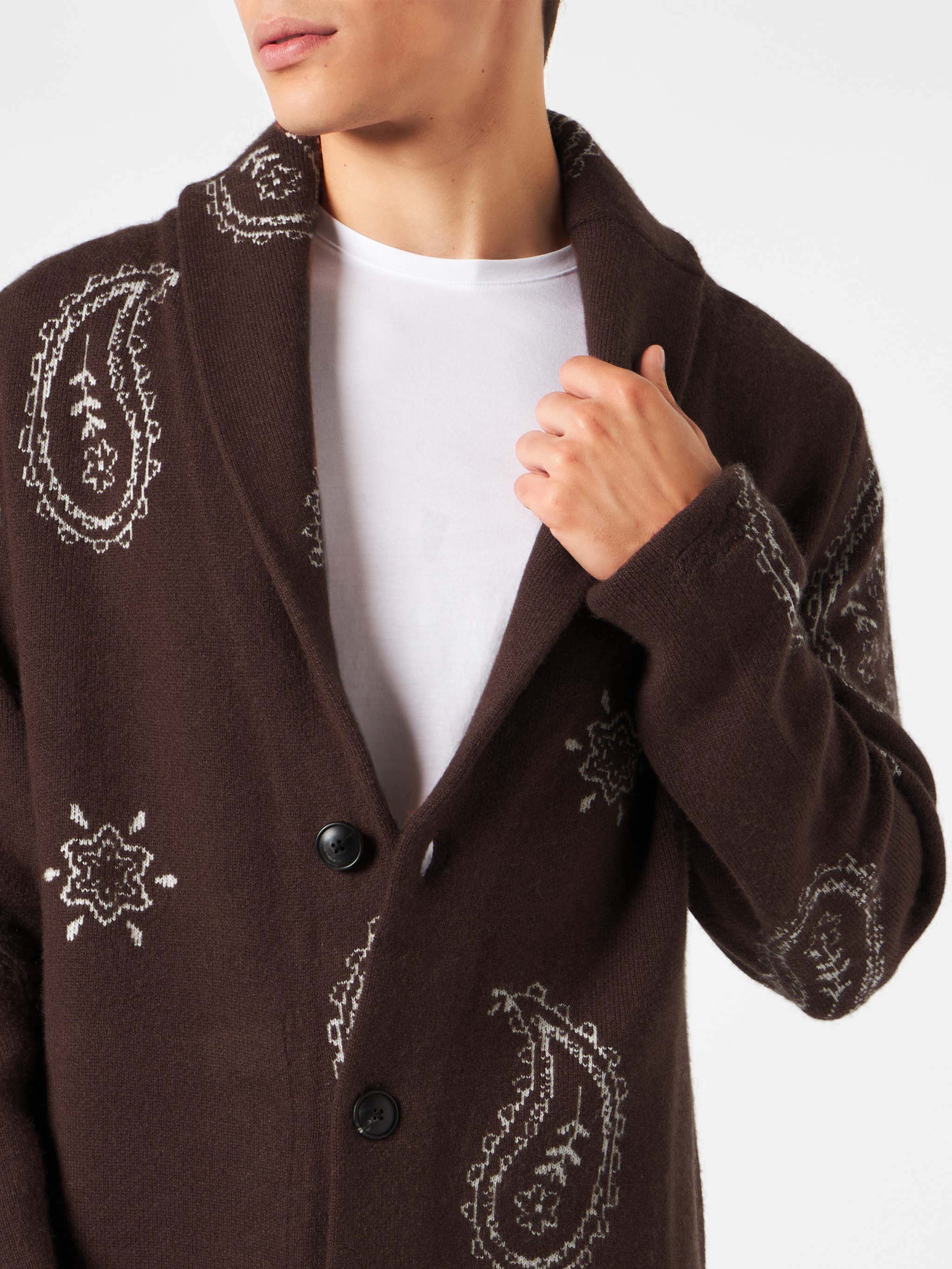 Chaqueta de punto para hombre con estampado paisley