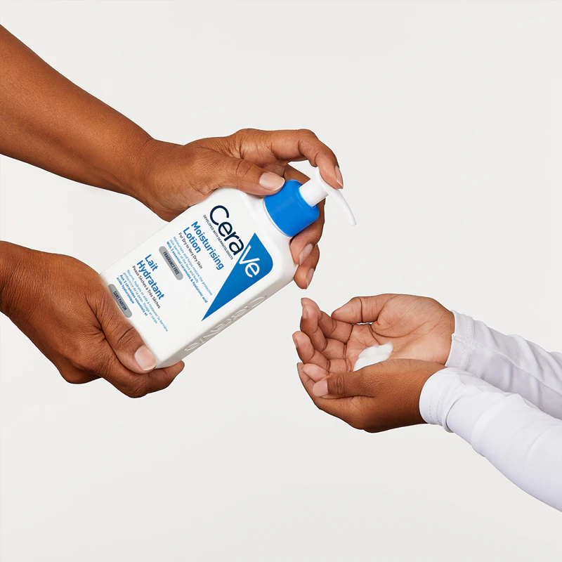 CeraVe Moisturizers Lotion, een hydraterende melk voor gezicht en lichaam, speciaal voor de droge en zeer droge huid.