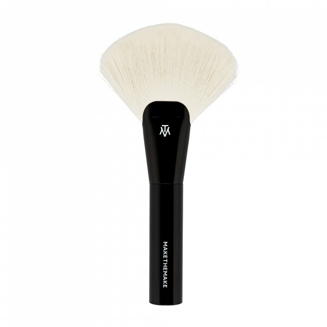 Pensulă pentru bronz - MAKETHEMAKE