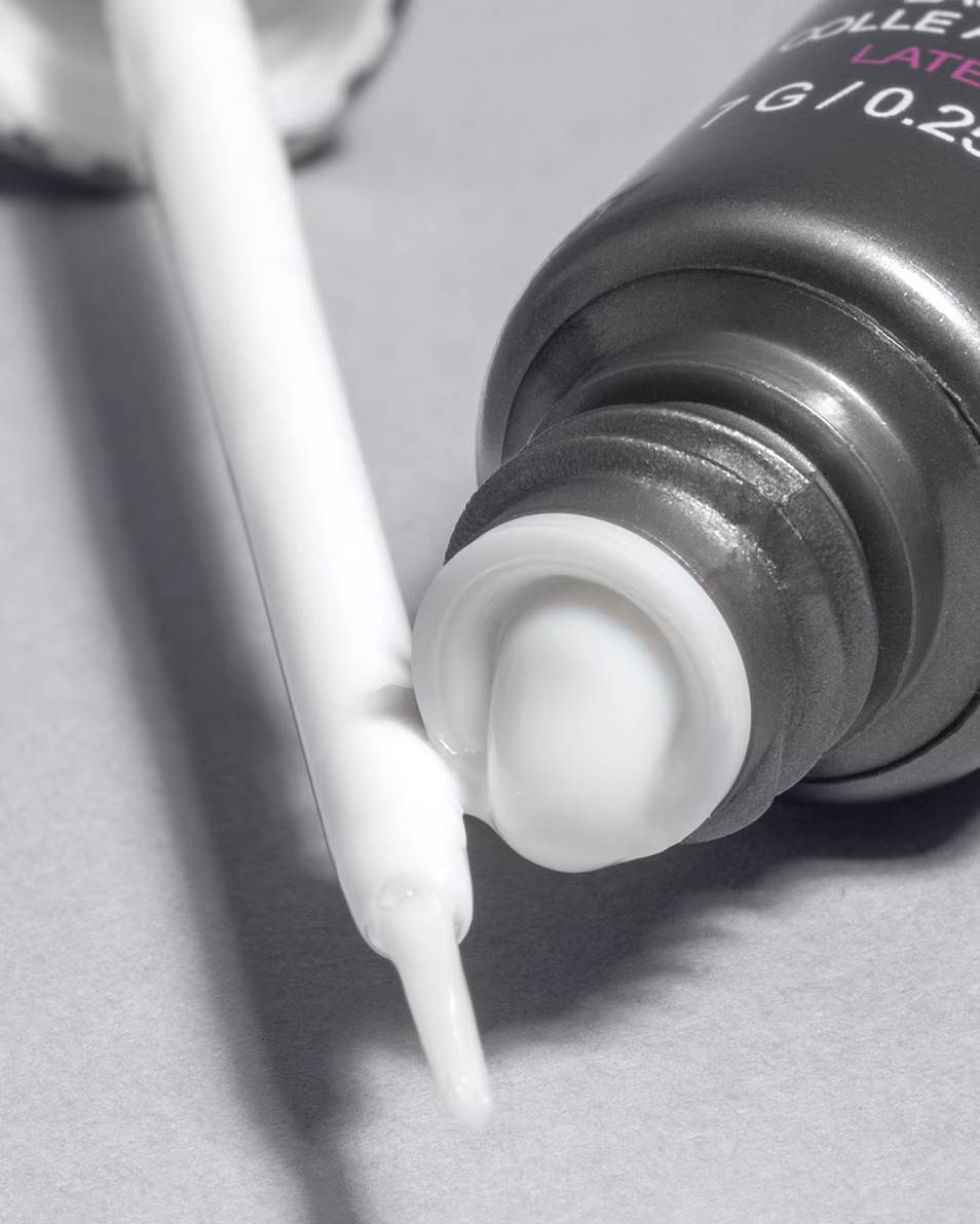 HUDA BEAUTY LASH GLUE STICKY TACK ΧΩΡΙΣ ΛΑΤΕΞ