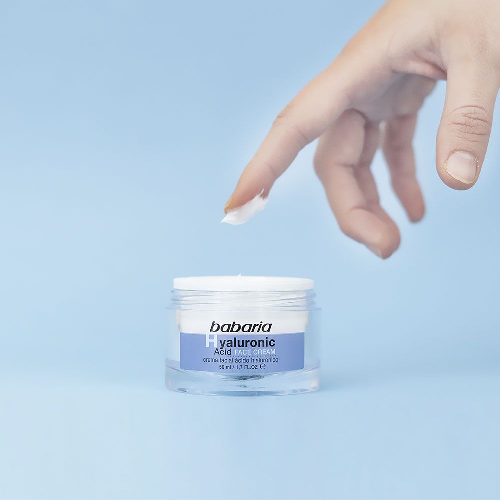Ултра хидратантна крема за лице са хијалуронском киселином Хидратантне креме за лице