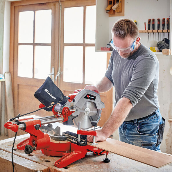 Sliding compound miter saw TC-SM 254