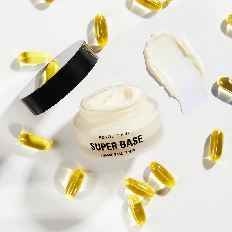 Revolution Super Base drėkinamasis makiažo pagrindas