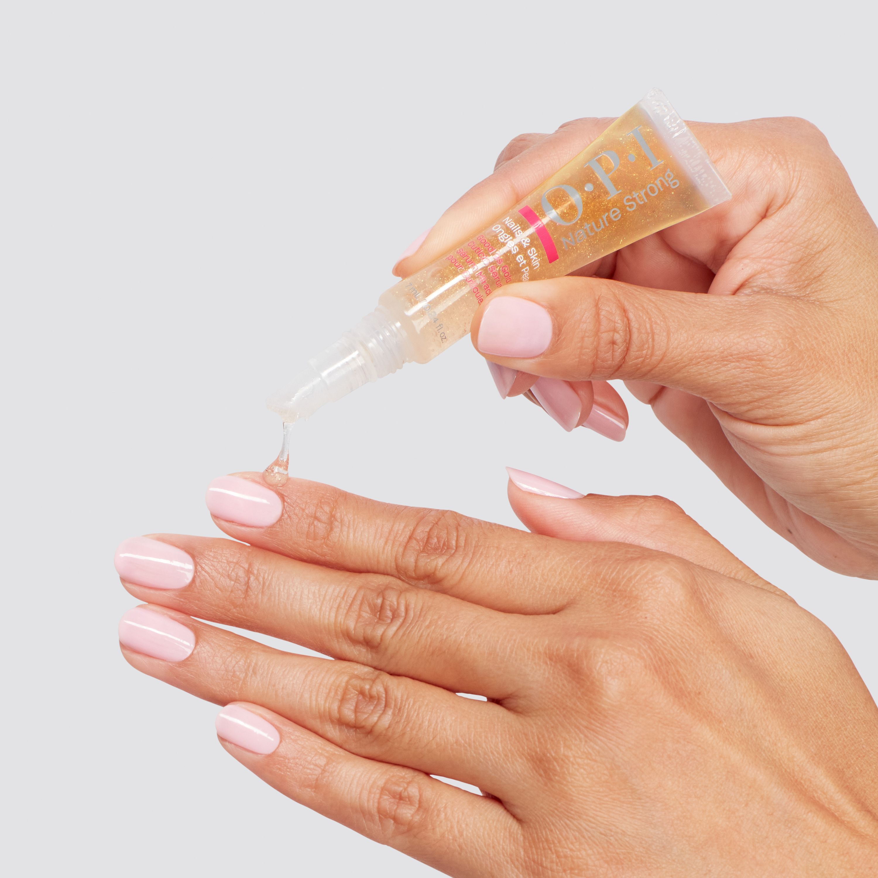 Nature Strong Nail and Cuticle Serum Нега ноктију
