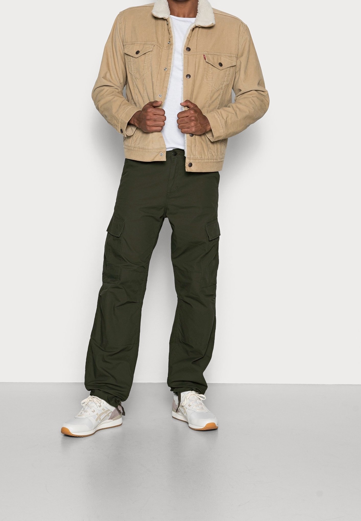 Spodnie Carhartt WIP Cargo - oliwkowe