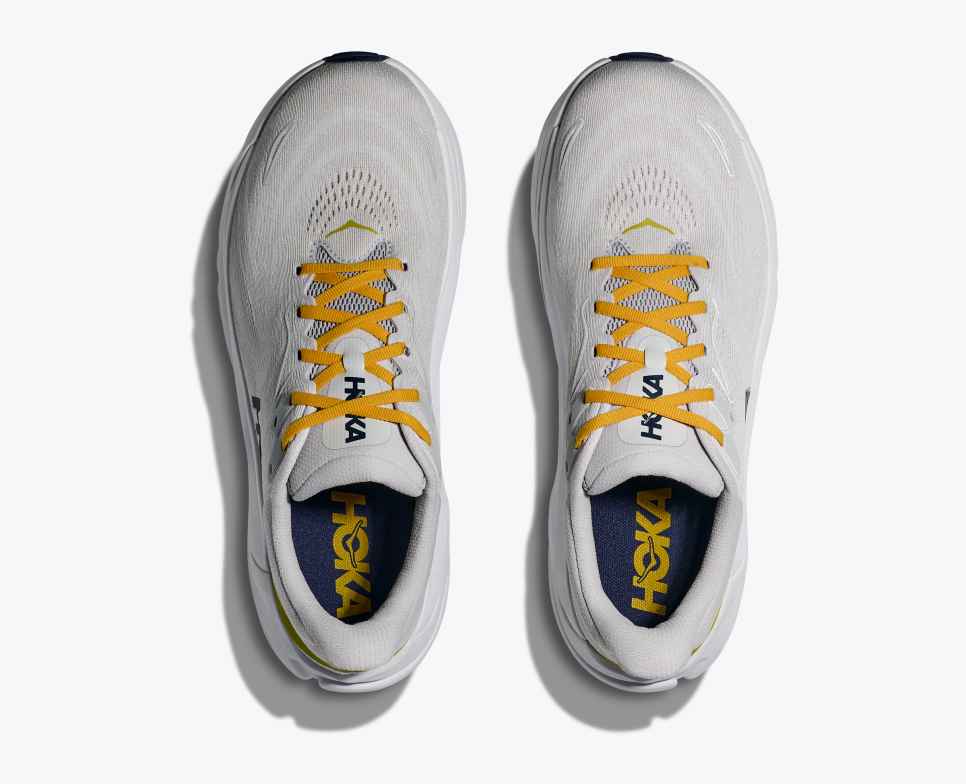 HOKA Arahi 8 Sterrenstof / Kosmisch Grijs